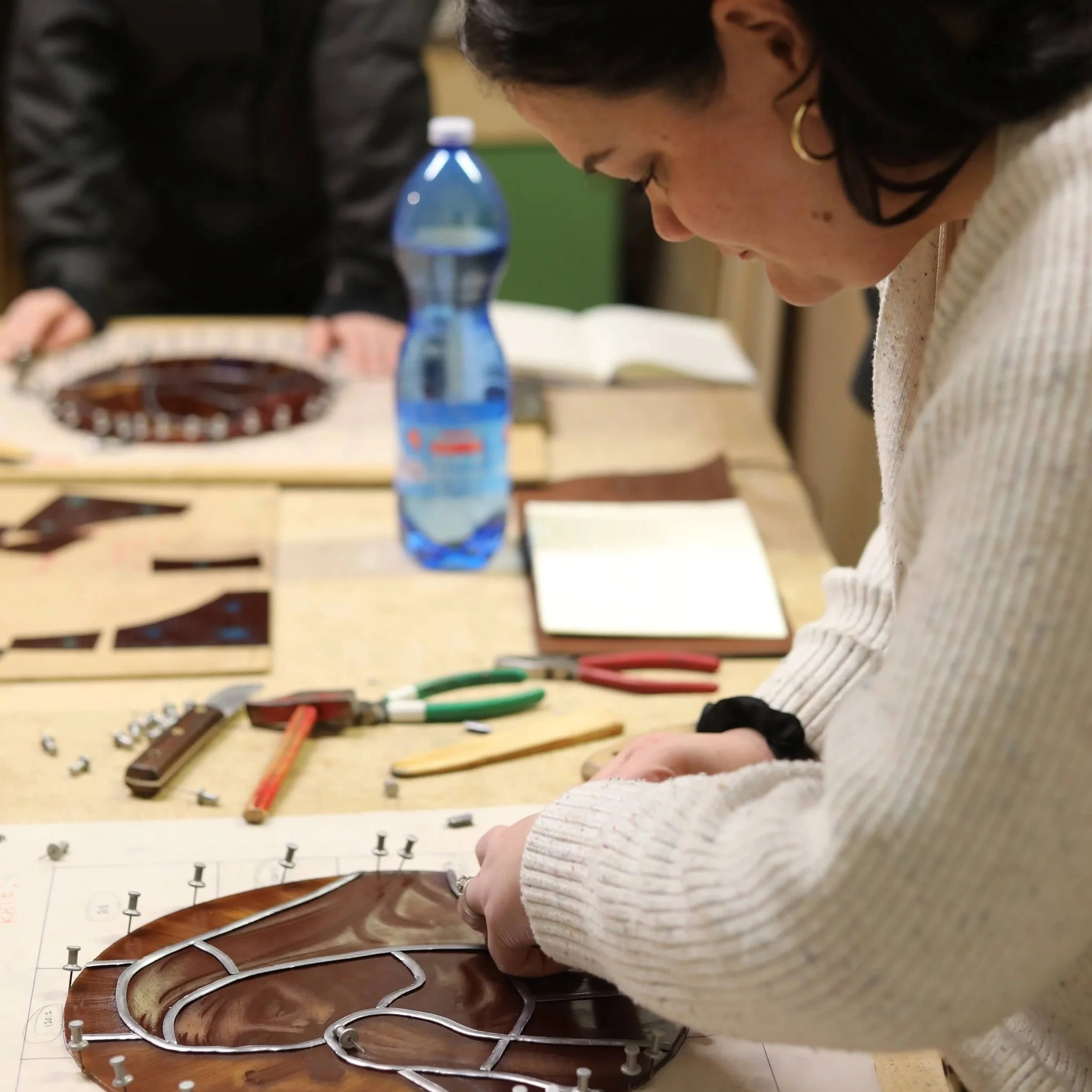 I teach both copper foil and leaded methods