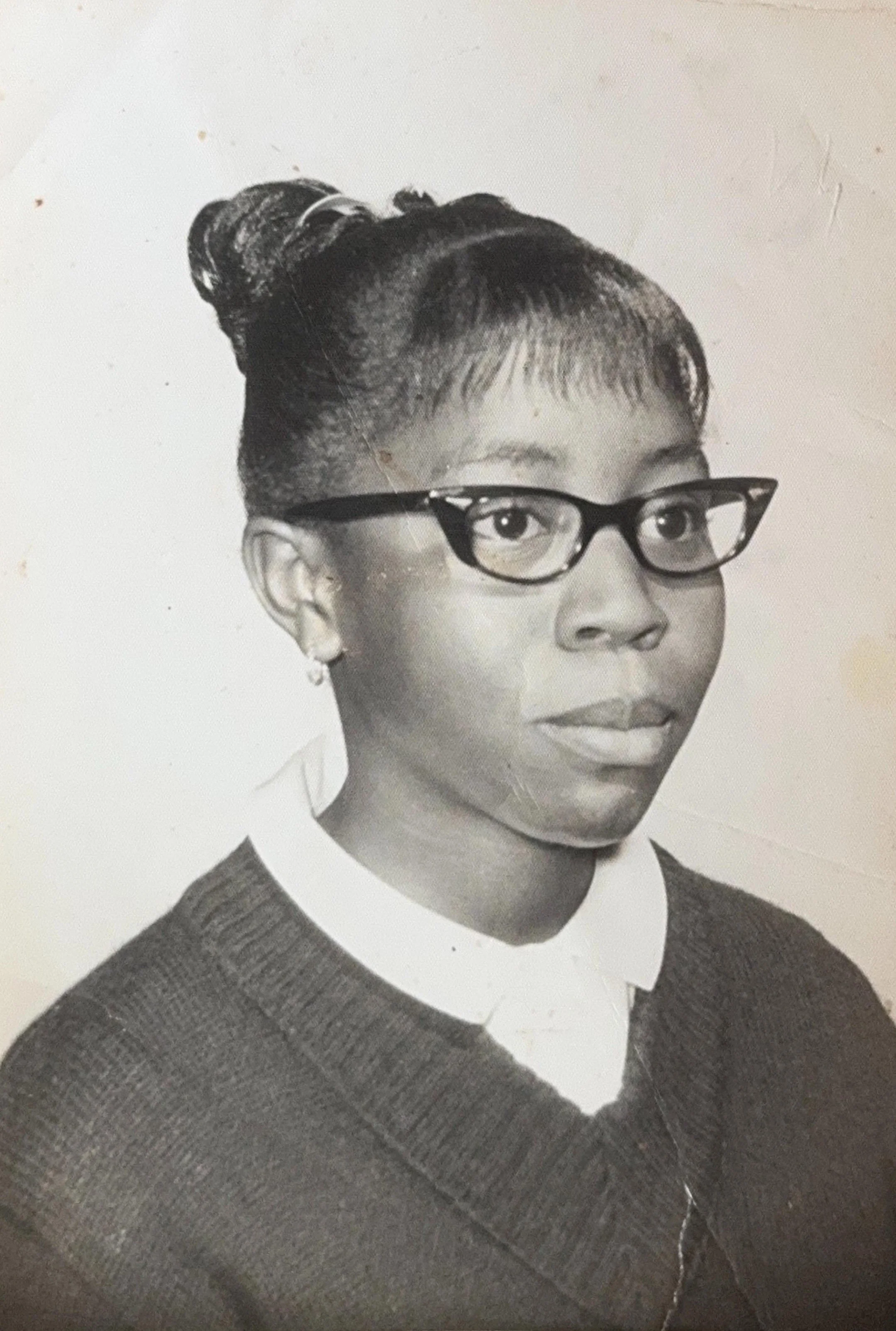amanda_senior_1970.jpg