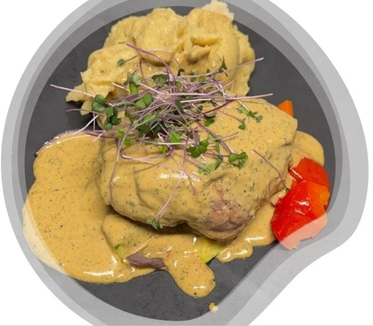 Pippuripihvi Lapuahovin &agrave; la carte -listalta.
L&auml;mpim&auml;sti tervetuloa nauttimaan hyv&auml;st&auml; ruoasta ja juomasta.

Koko lista:
https://www.lapuahovi.fi/a-la-carte/

#pippuripihvi  #alacarte