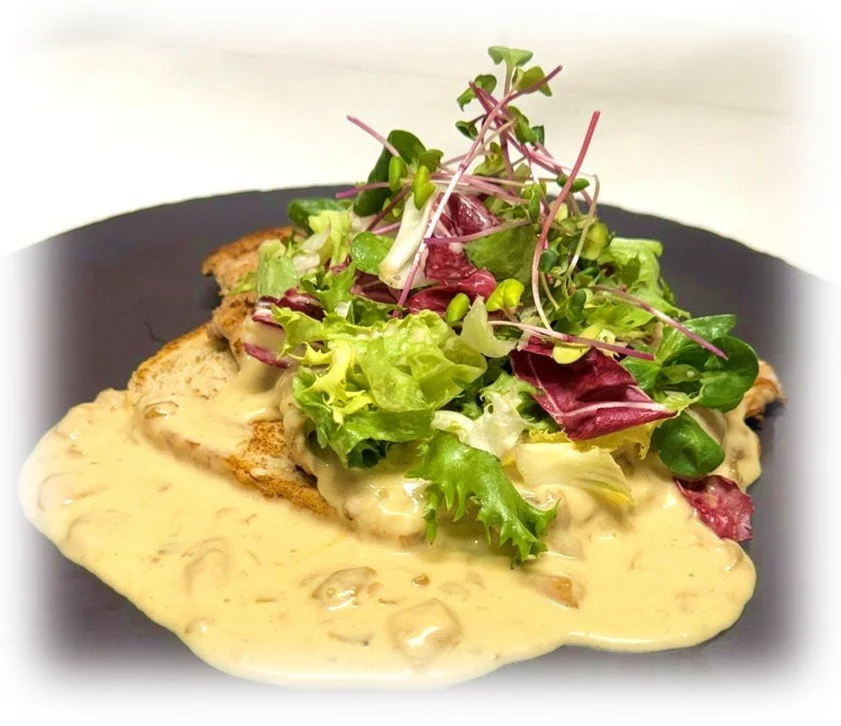 Mets&auml;st&auml;j&auml;nleip&auml; Lapuahovin &agrave; la carte -listalta.
L&auml;mpim&auml;sti tervetuloa nauttimaan hyv&auml;st&auml; ruoasta ja juomasta.
T&auml;n&auml;&auml;n keitti&ouml; on auki klo 21.30 saakka.
Koko lista:
https://www.lapuah