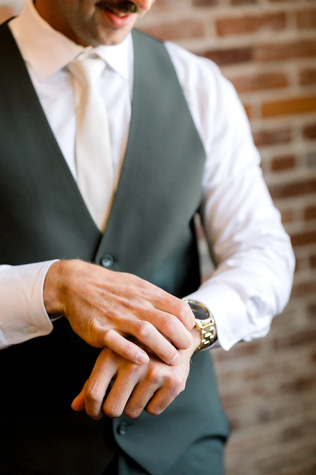 groom41283.jpg