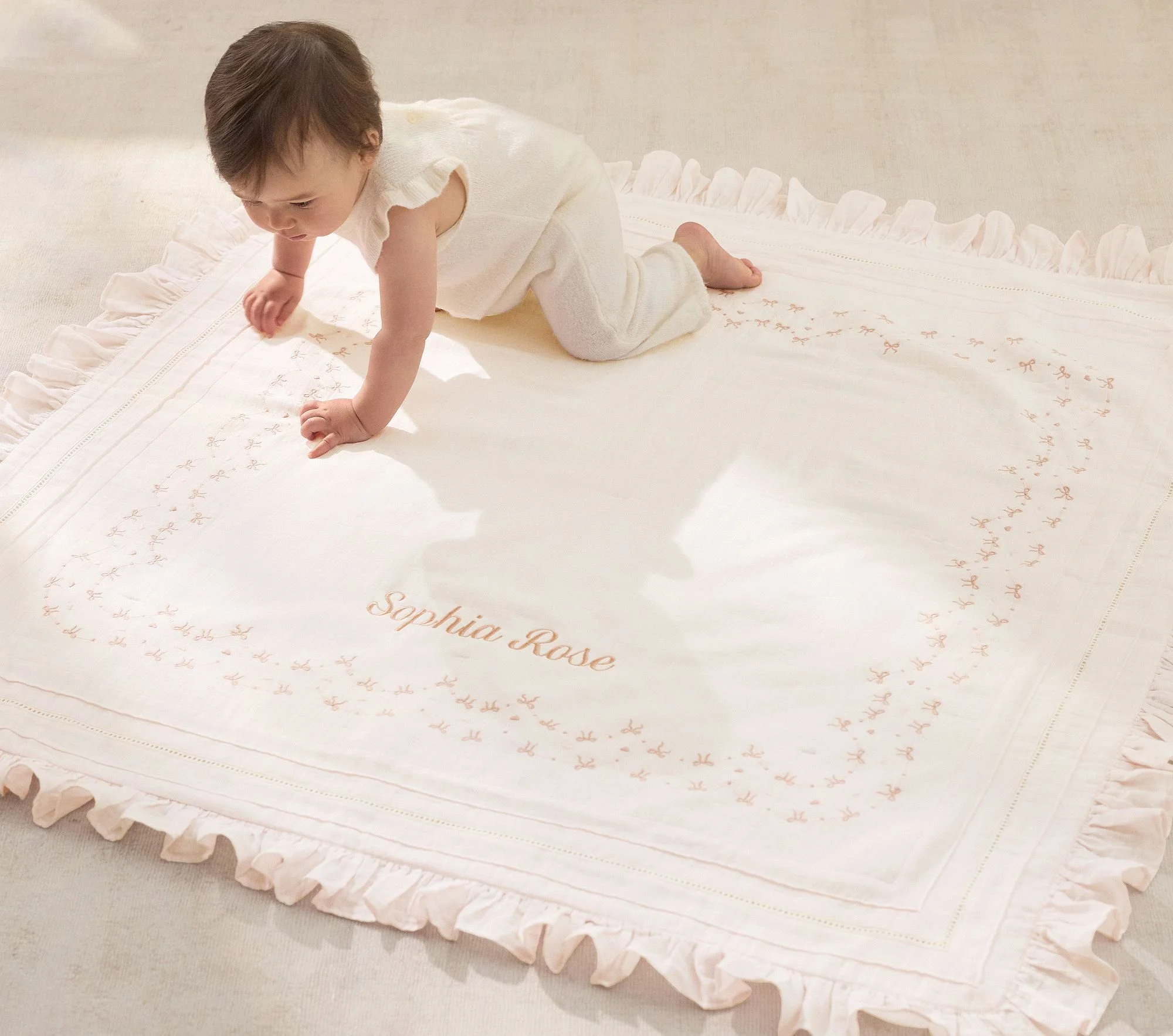 welcome-home-embroidered-heart-oversized-muslin-baby-blank-xl.jpg