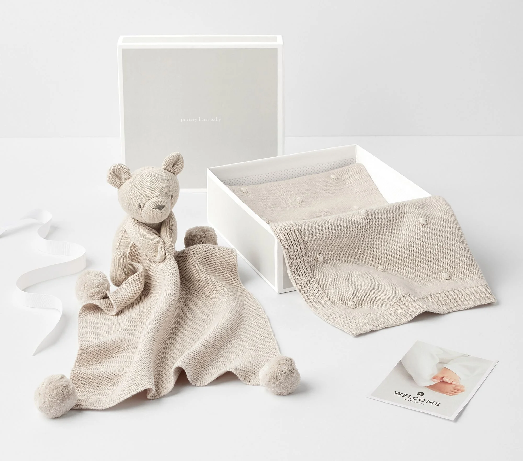 cotton-sweater-knit-baby-blanket-and-bear-thumbie-set-1-xl.jpg