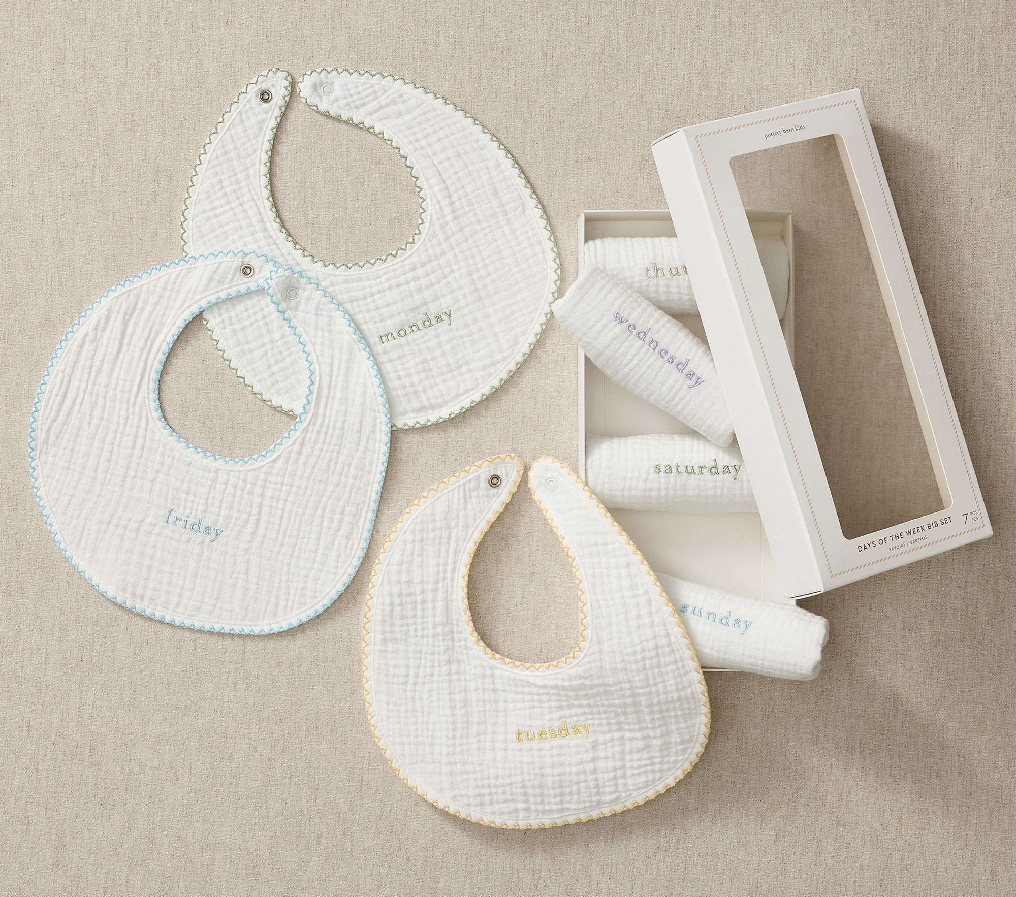 days-of-the-week-bib-set-of-7-1-xl.jpg