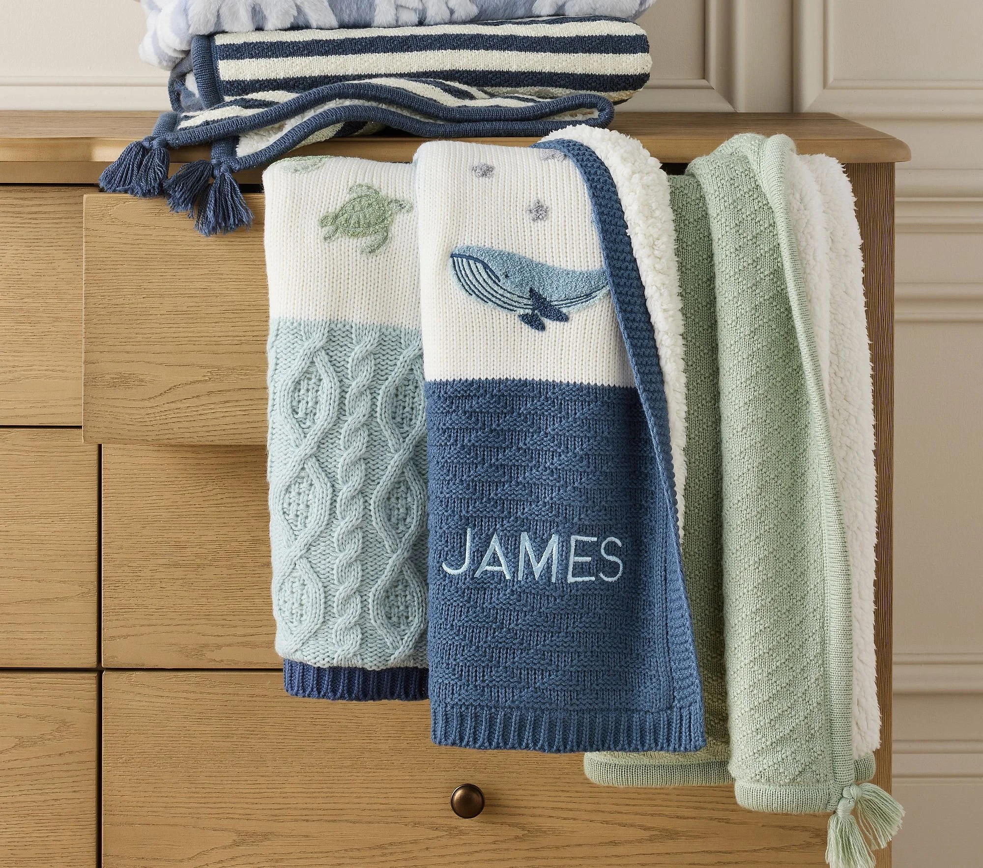heirloom-animals-baby-blanket-collection-xl.jpg