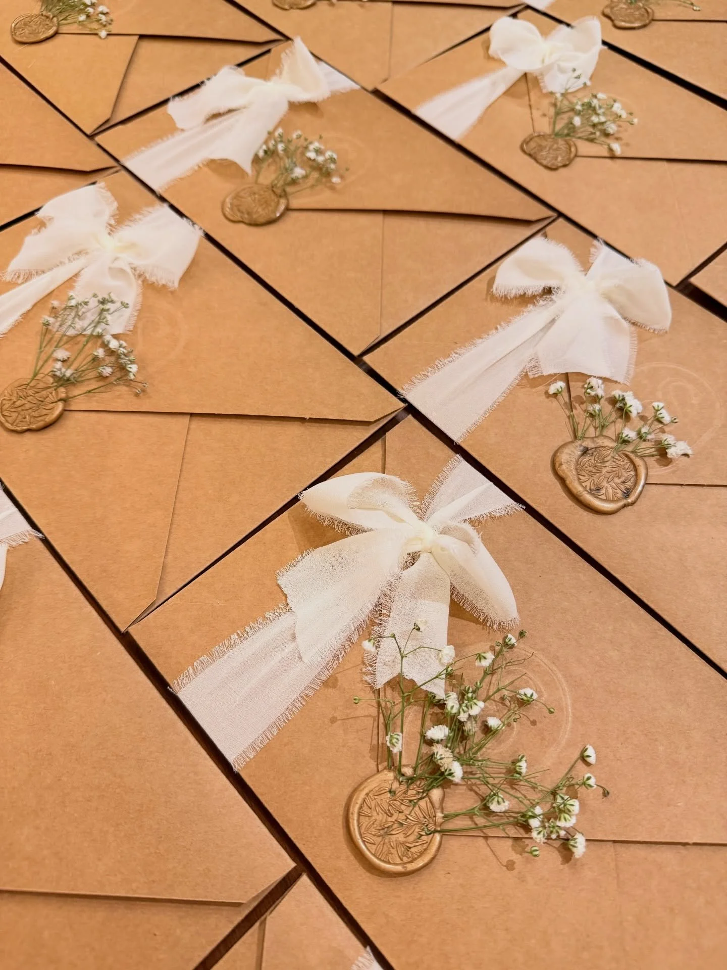 A little ribbon, a little bloom, and a whole lot of love. 🤍
Thoughtfully curated textures and timeless details to make your big day unforgettable.✨
.
.
.

#RomanticWeddings #weddinginvite #indianwedding #indianweddinginvitations #artspreeeee