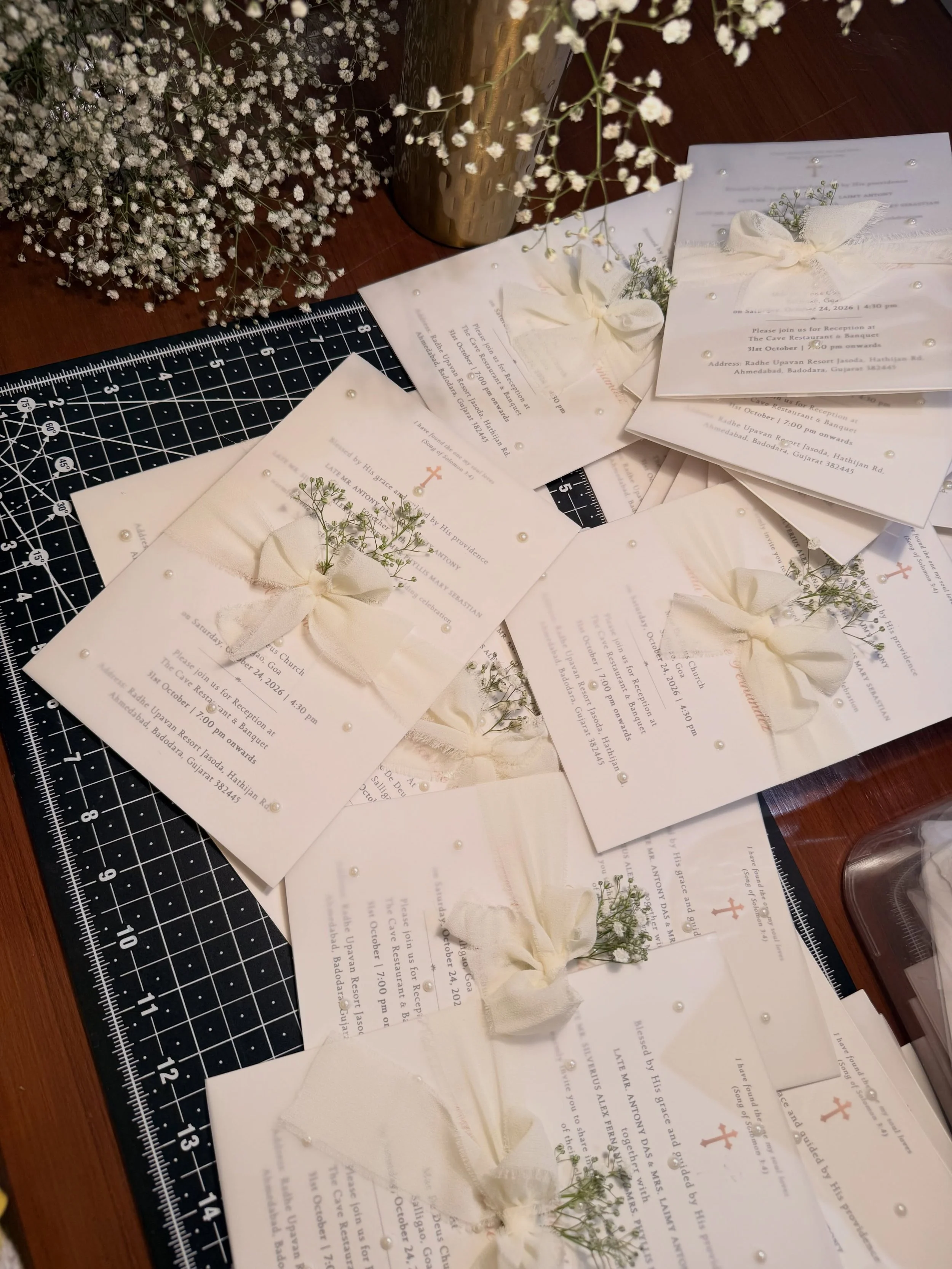 Honestly, these little details have my heart 🤍
.
.
.
#weddinginvitations #weddingstationery #indianwedding #weddinginvites #invitationdesign 

handmade wedding invitations, bespoke wedding invites, Indian wedding invitations, luxury wedding statione