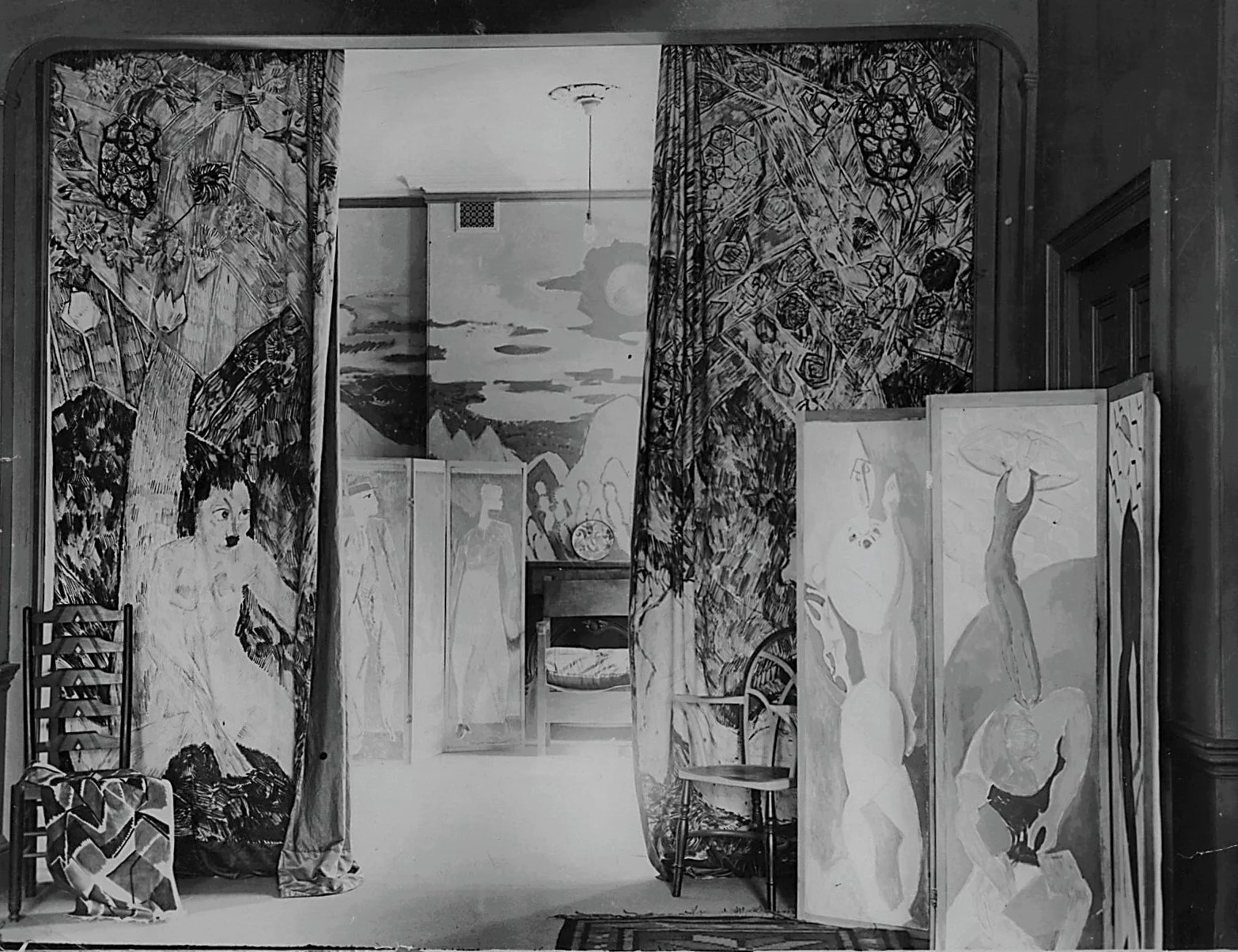 Opening room of the Omega Workshops, 33 Fitzroy Square, London © The Charleston Trust