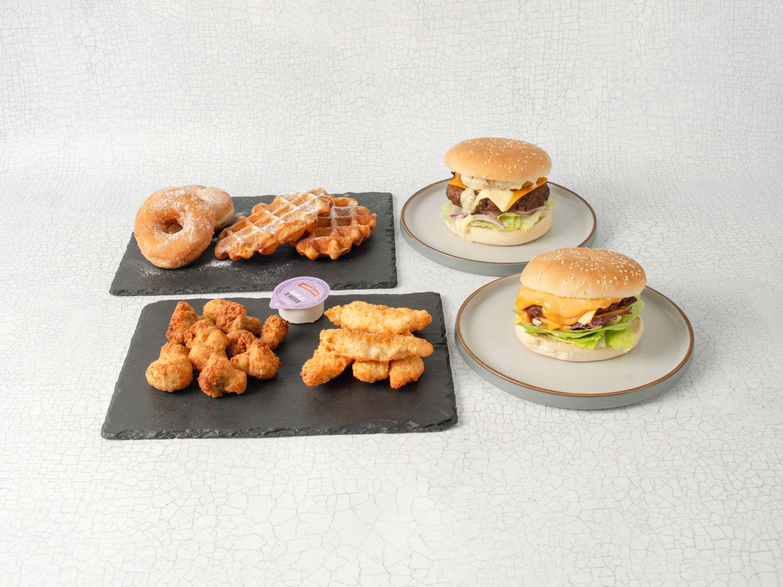 UK248022_toppinz_Food_eatflix_and_chill_two.jpg