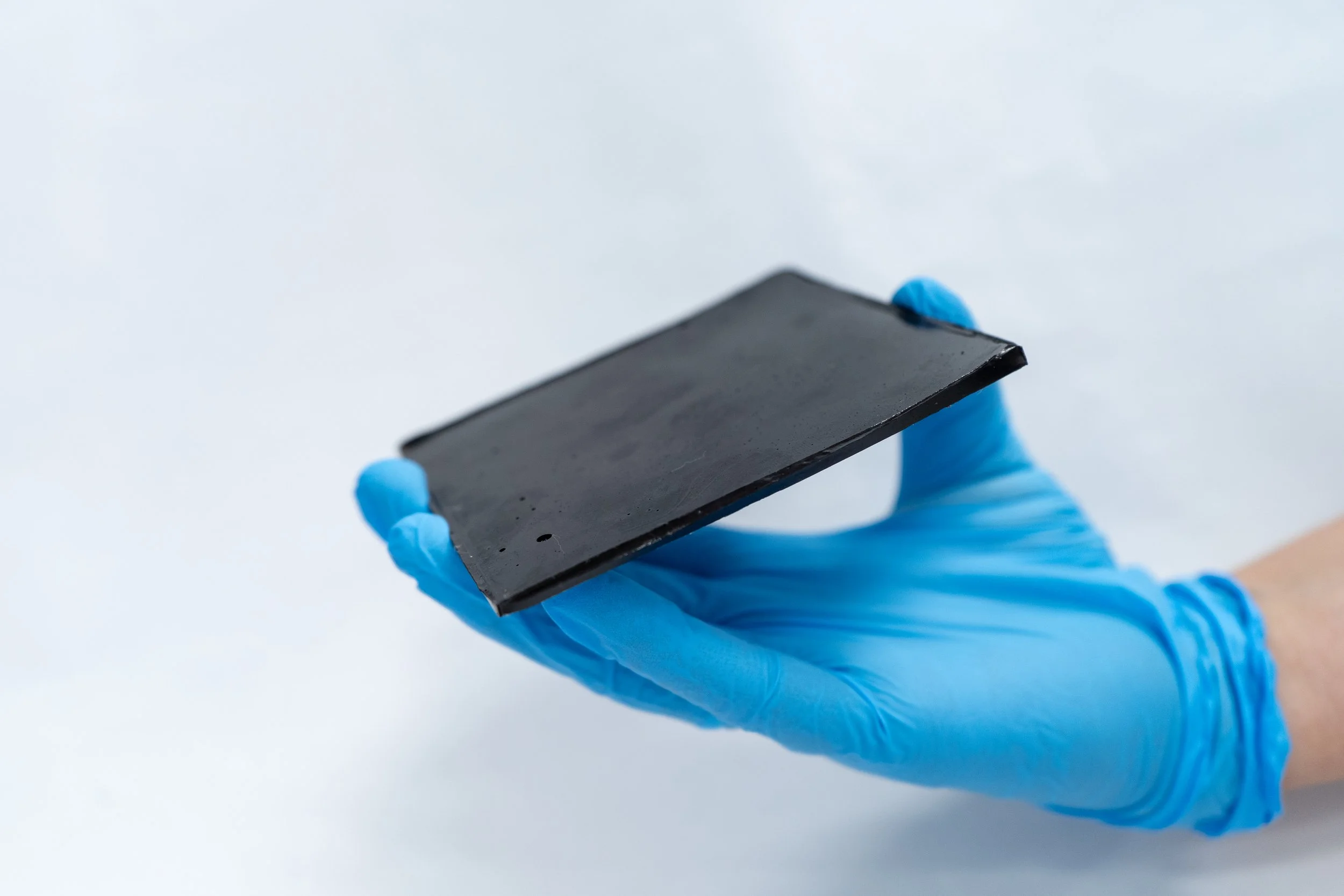 10x10 cm sample with broadband absorption dominated electromagnetic coating