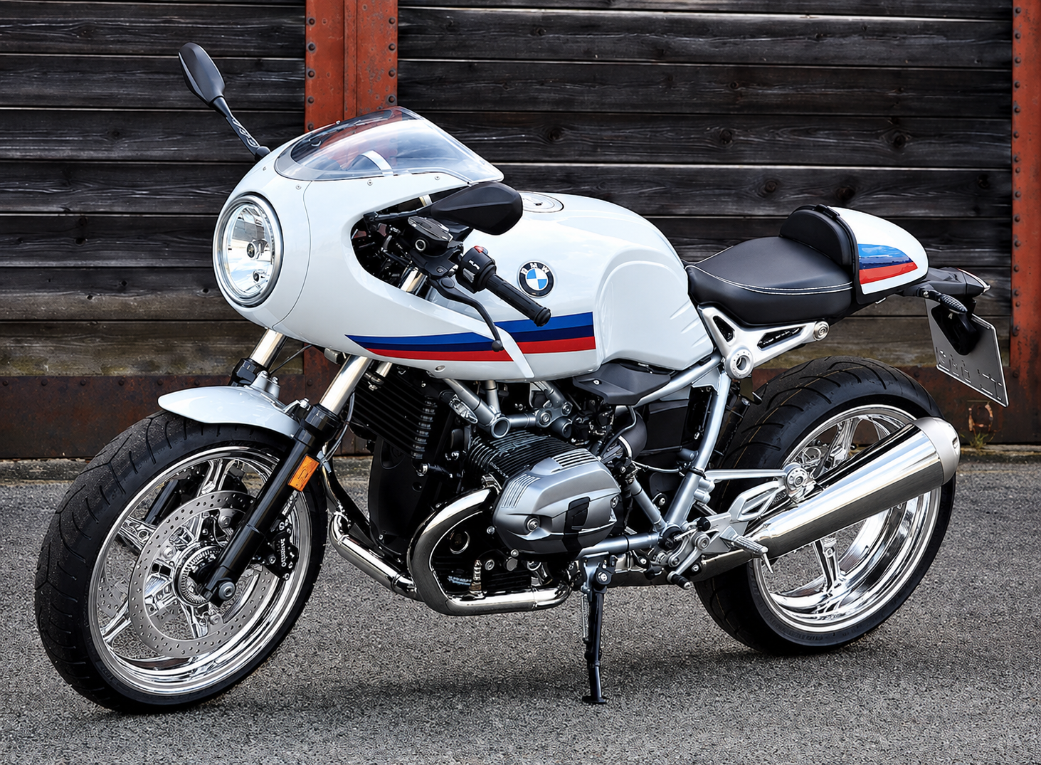 JANTES BMW Nine T Racer full poli chrome tribofinition