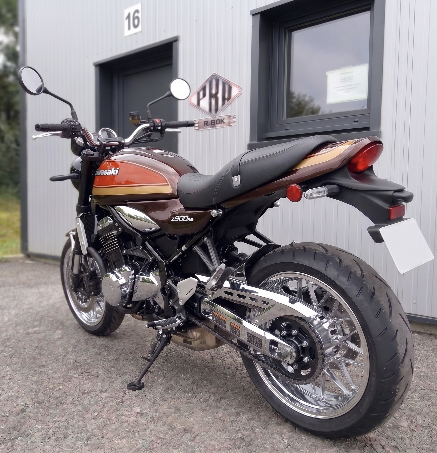 Kawasaki Z900 rs jante chrome tribofinition