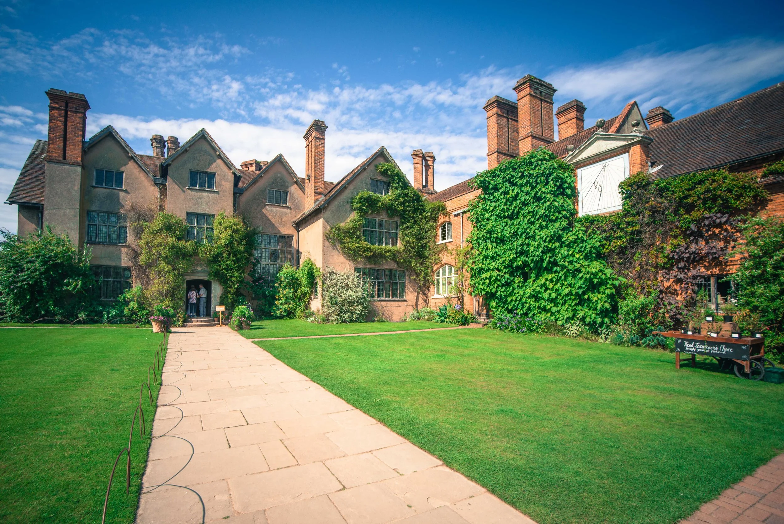 Packwood_House_2019-08.jpg