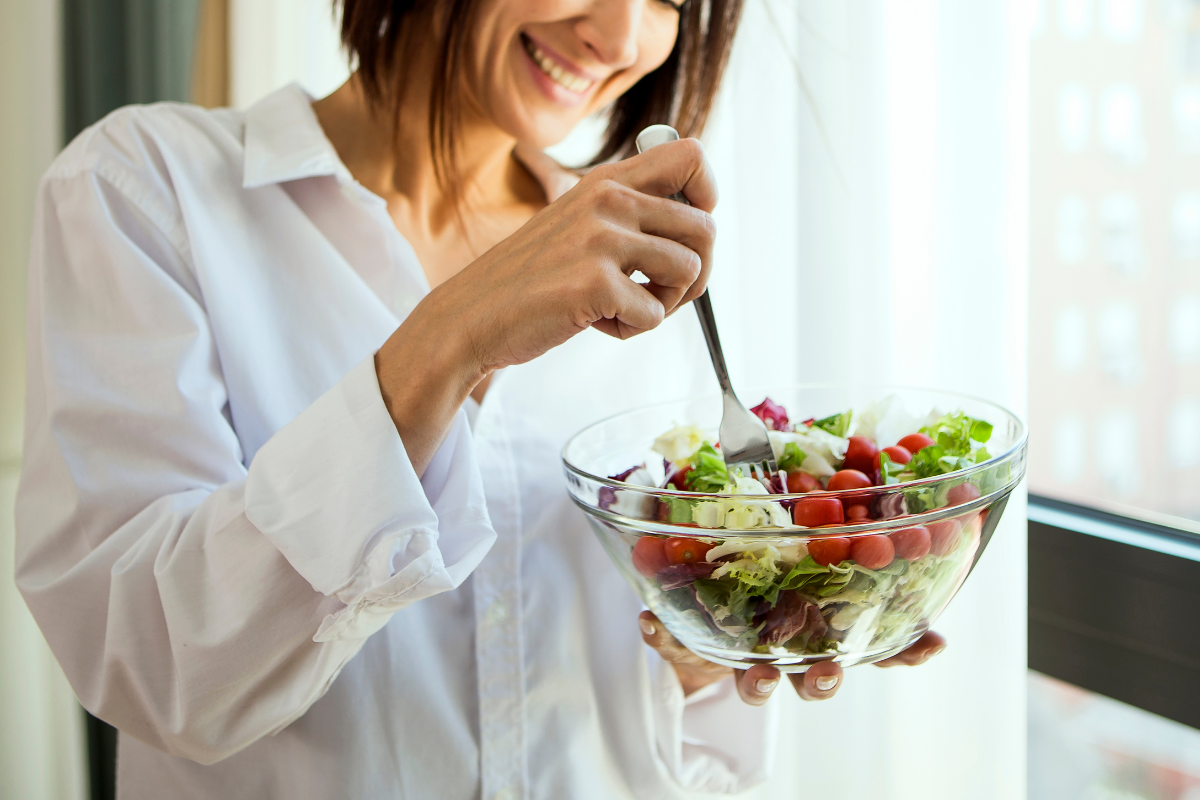 Mangiare bene al lavoro: energia, concentrazione e organizzazione quotidiana