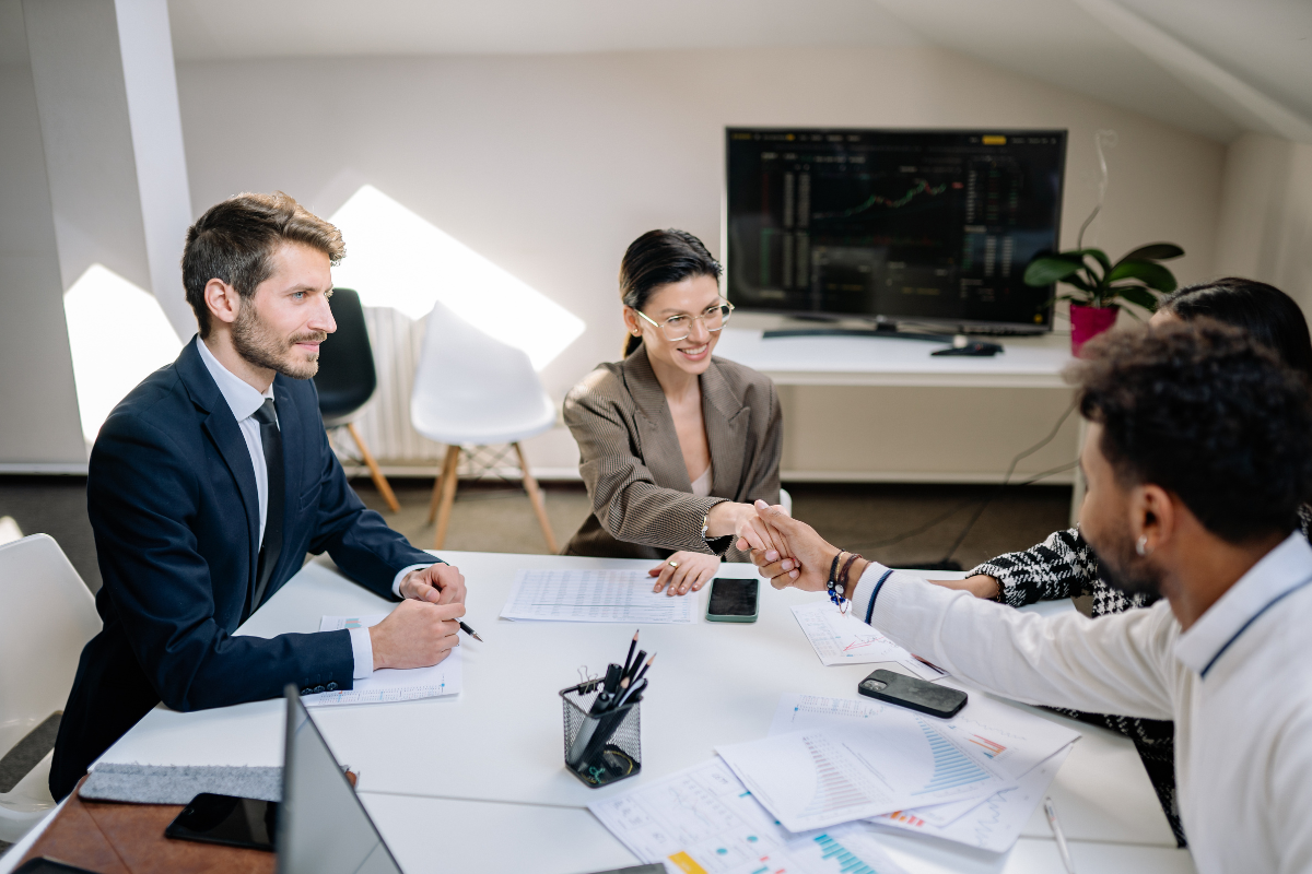 Tecniche di Negoziazione Strategica e Persuasione per il Business