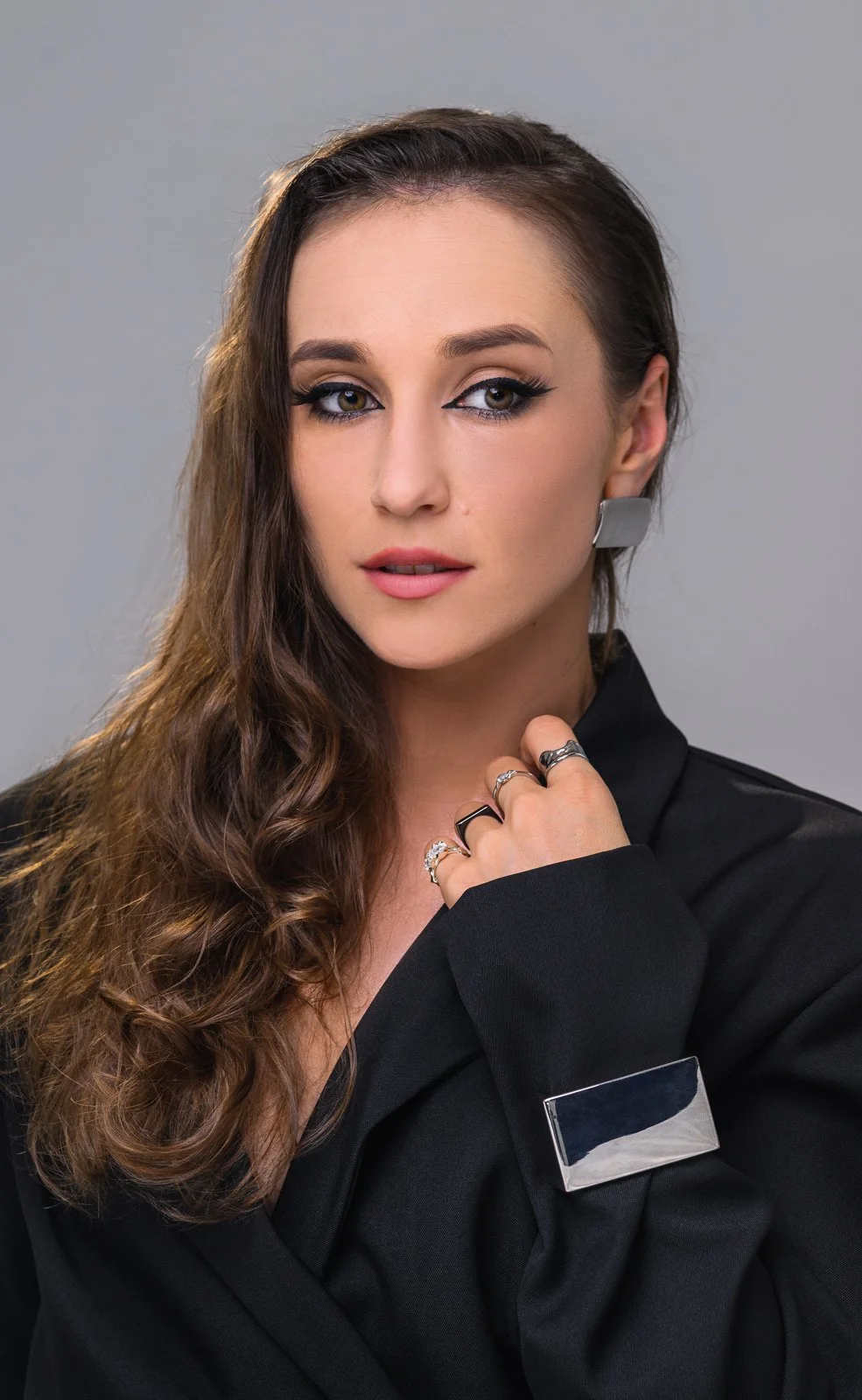 Studio-Portraits-In-Phuket-(3).jpg