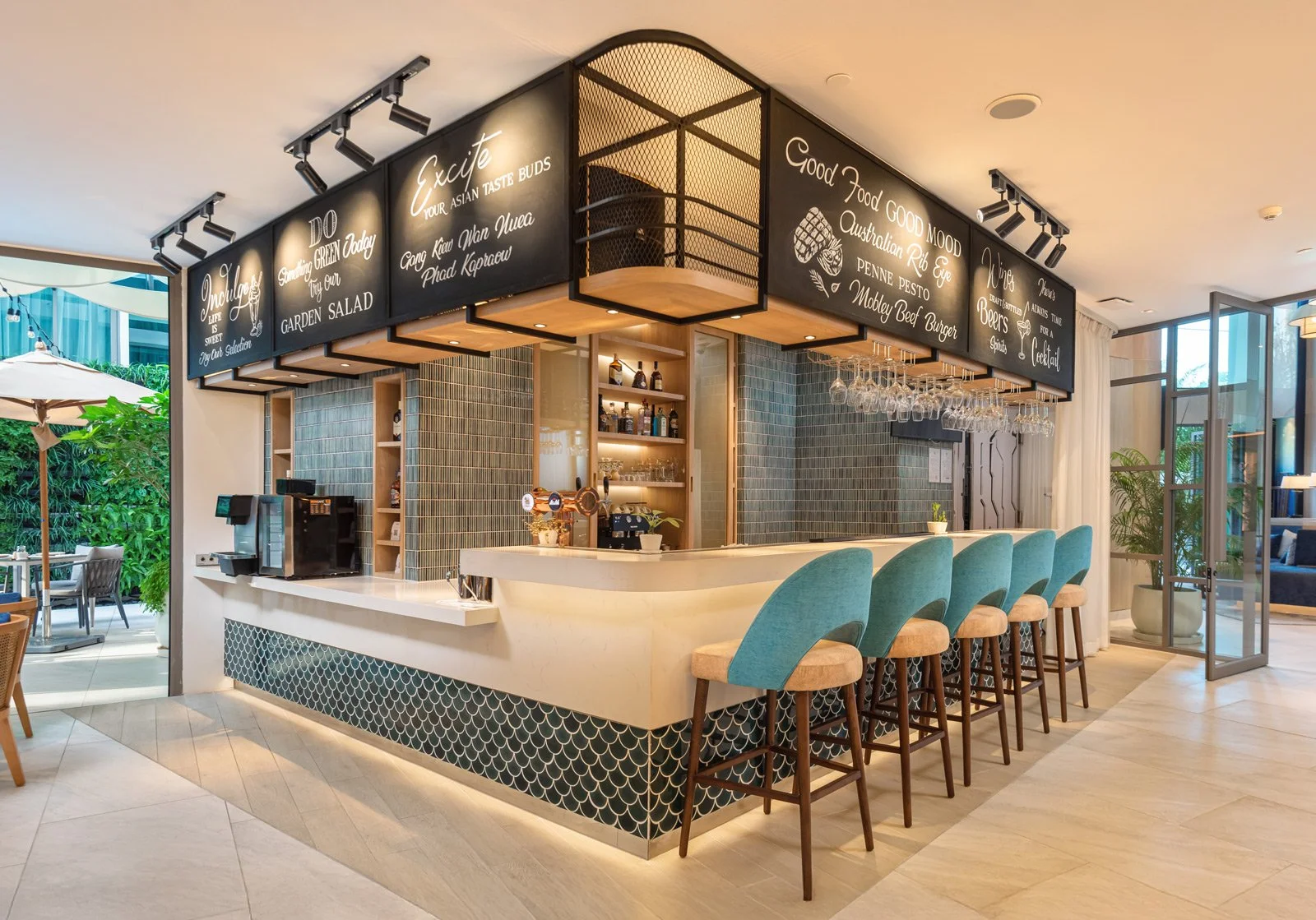 Phuket-Photographer-Hotel-Interior-Hilton-(27).jpg