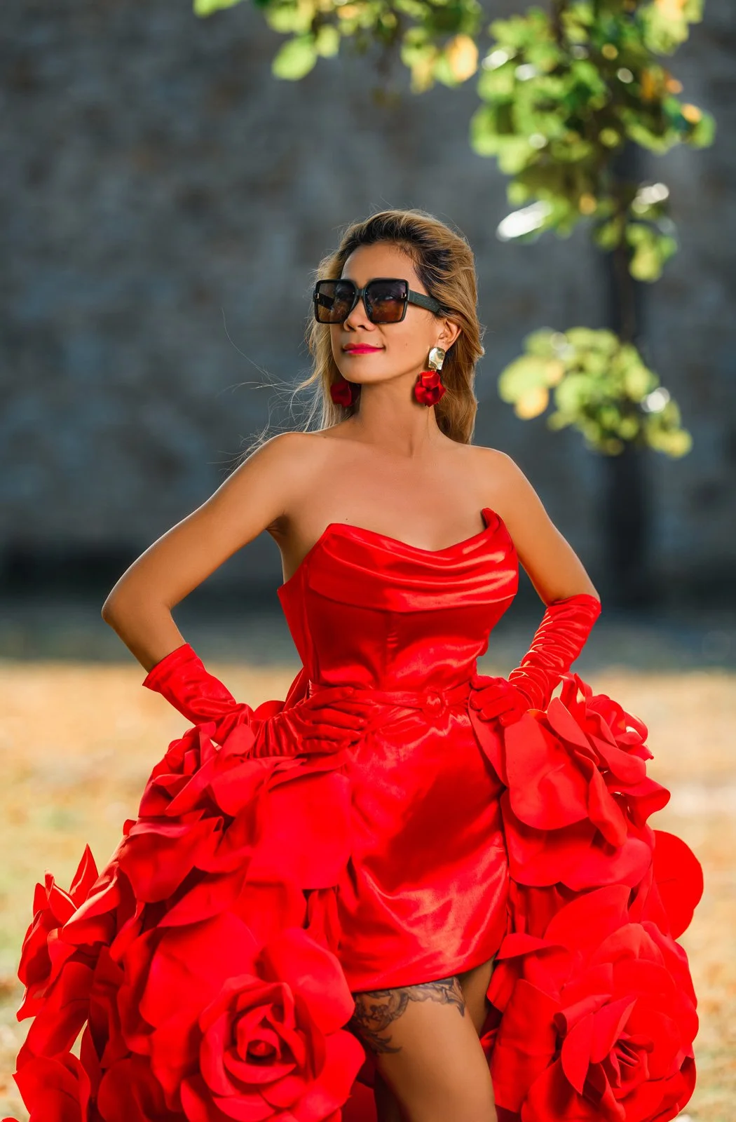Portrait-Photo-Woman-In-Red-Dress-Phuket-(02).jpg