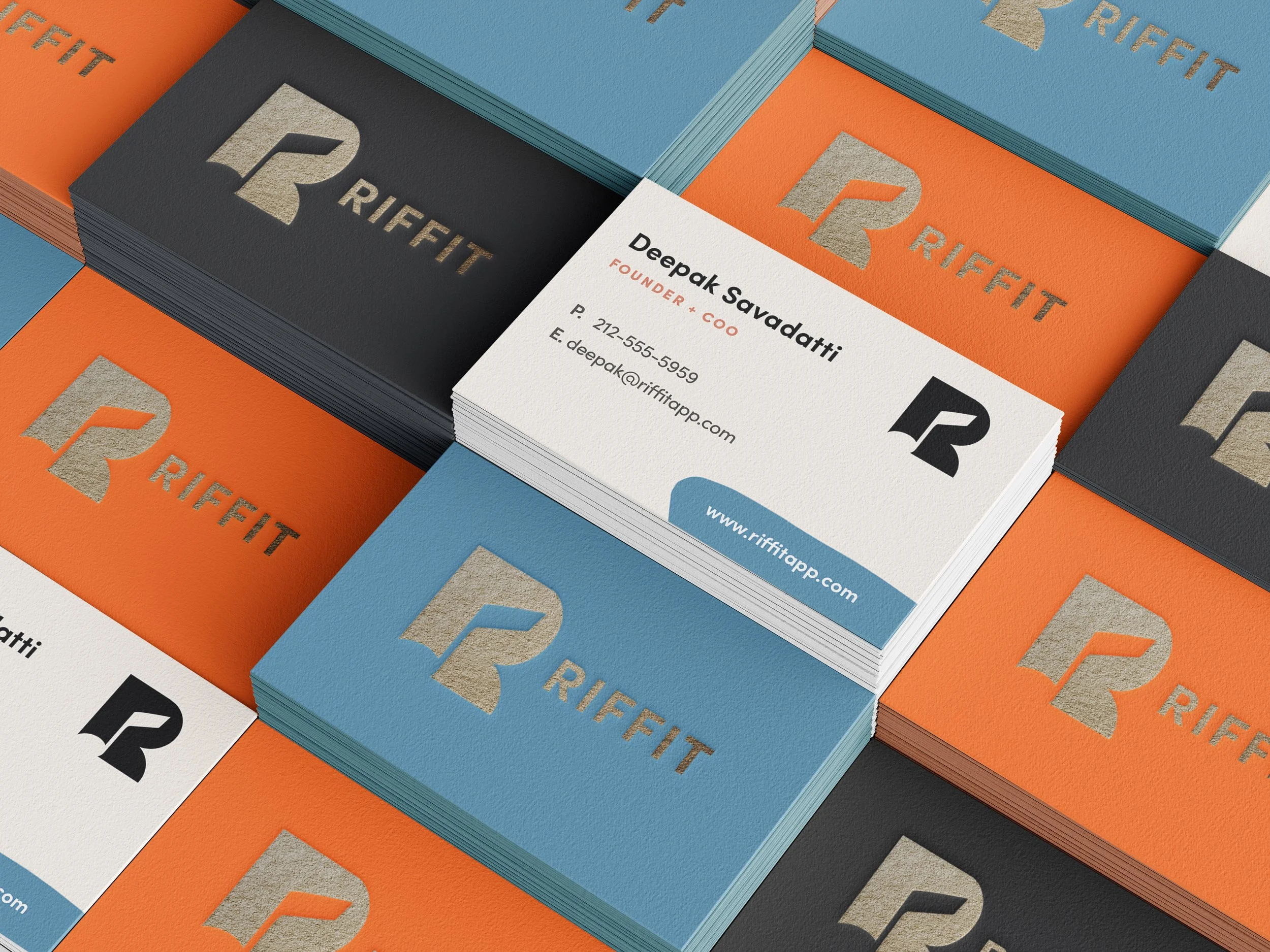 Free_Business_Card_Mockup_3.jpg