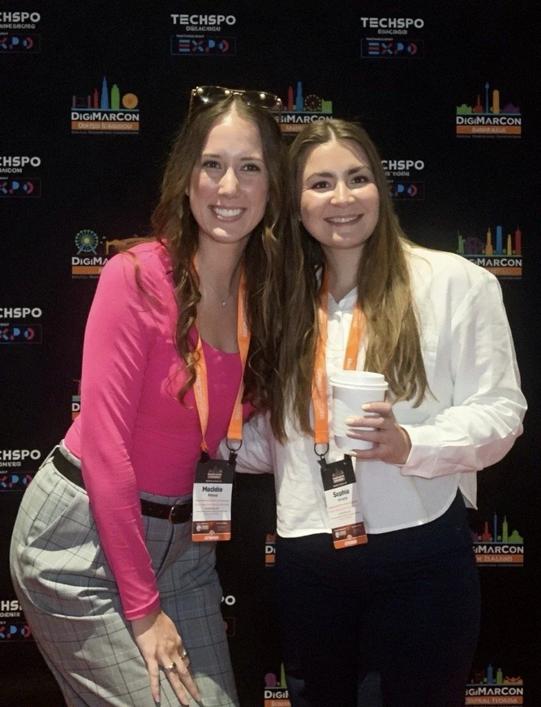 two girls at digital marketing conference