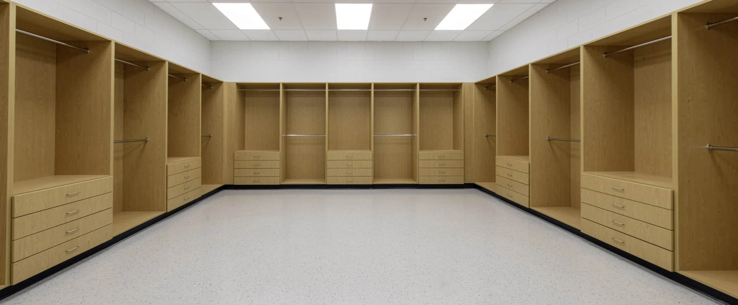 VARIA_Lakeland_1-Theater-Storage-3-1-scaled (1).jpg