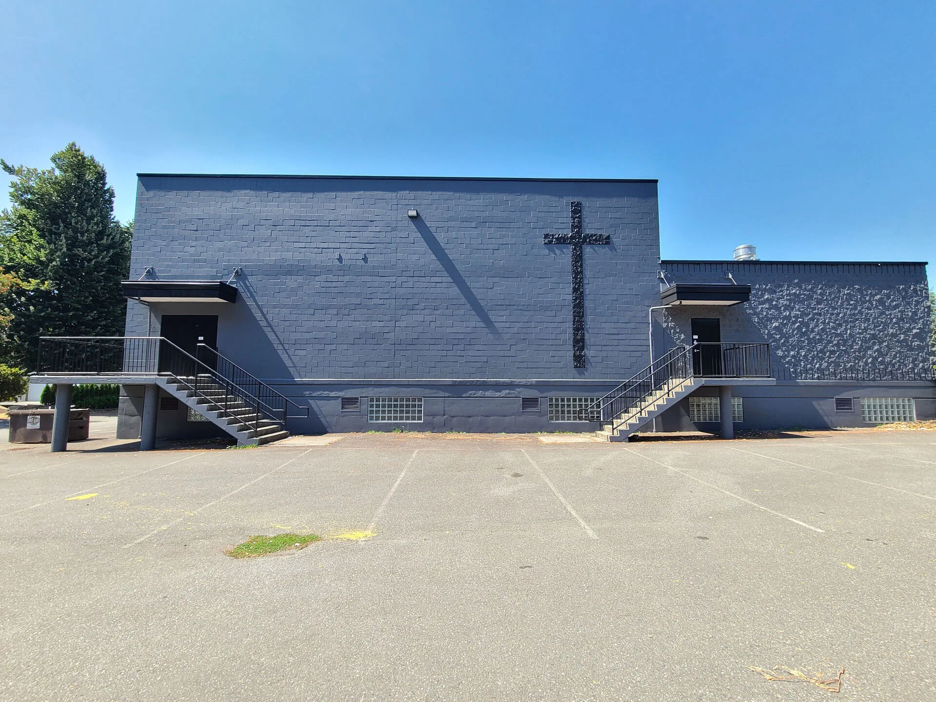 mill-lake-church-exterior-painting4.jpg
