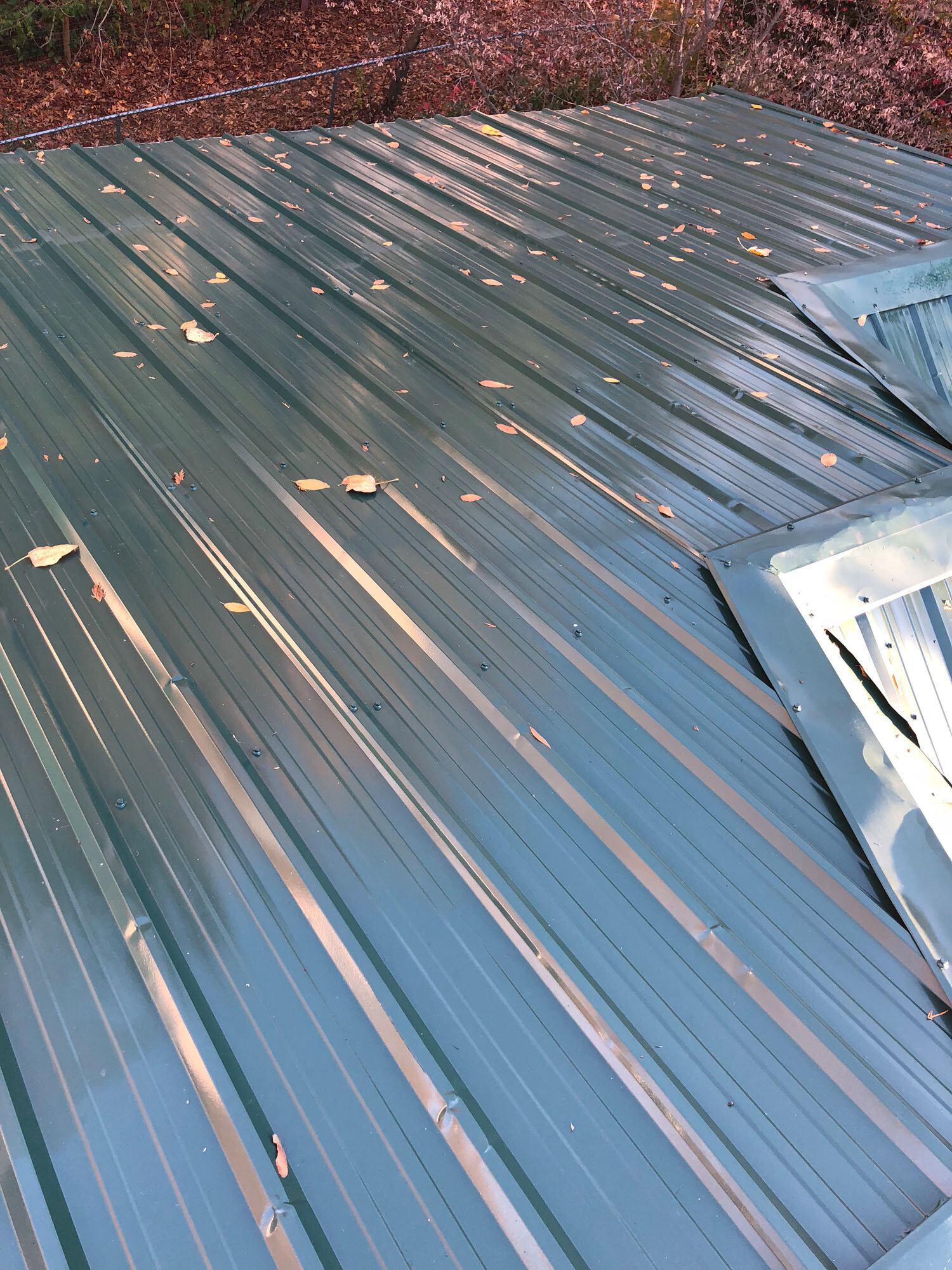 repainting-tin-roof-abbotsford1.jpg