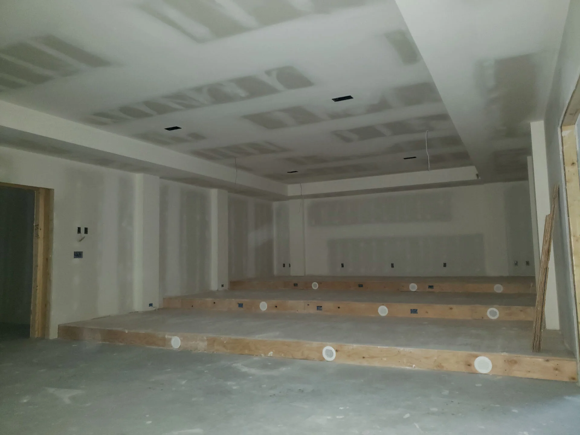 theatre 2.0.jpg
