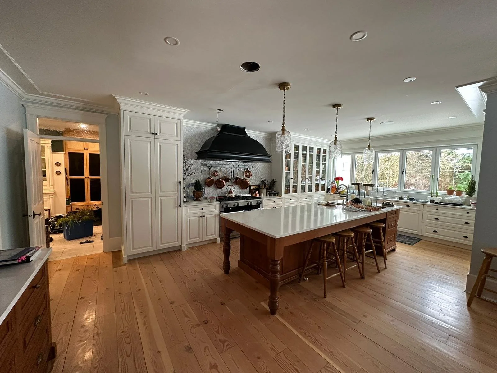 Dress Your Walls: A Palette of Possibilities - Exploring Types of Interior Paint
