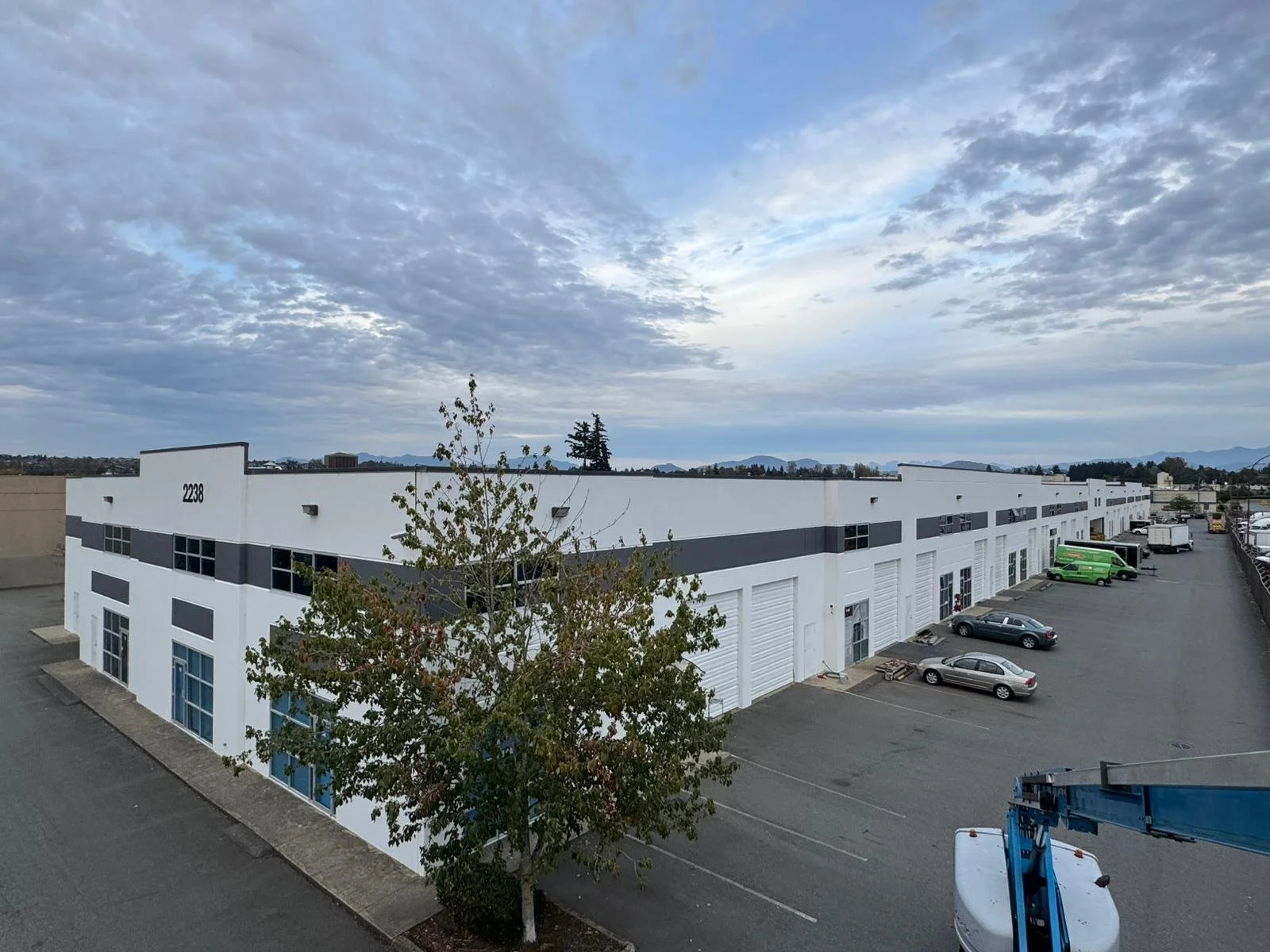 Is It Time for a Paint Refresh? 6 Signs Your Building Says Yes