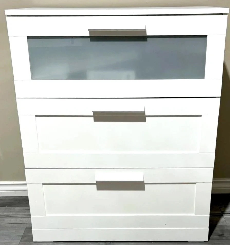 Dresser.jpg