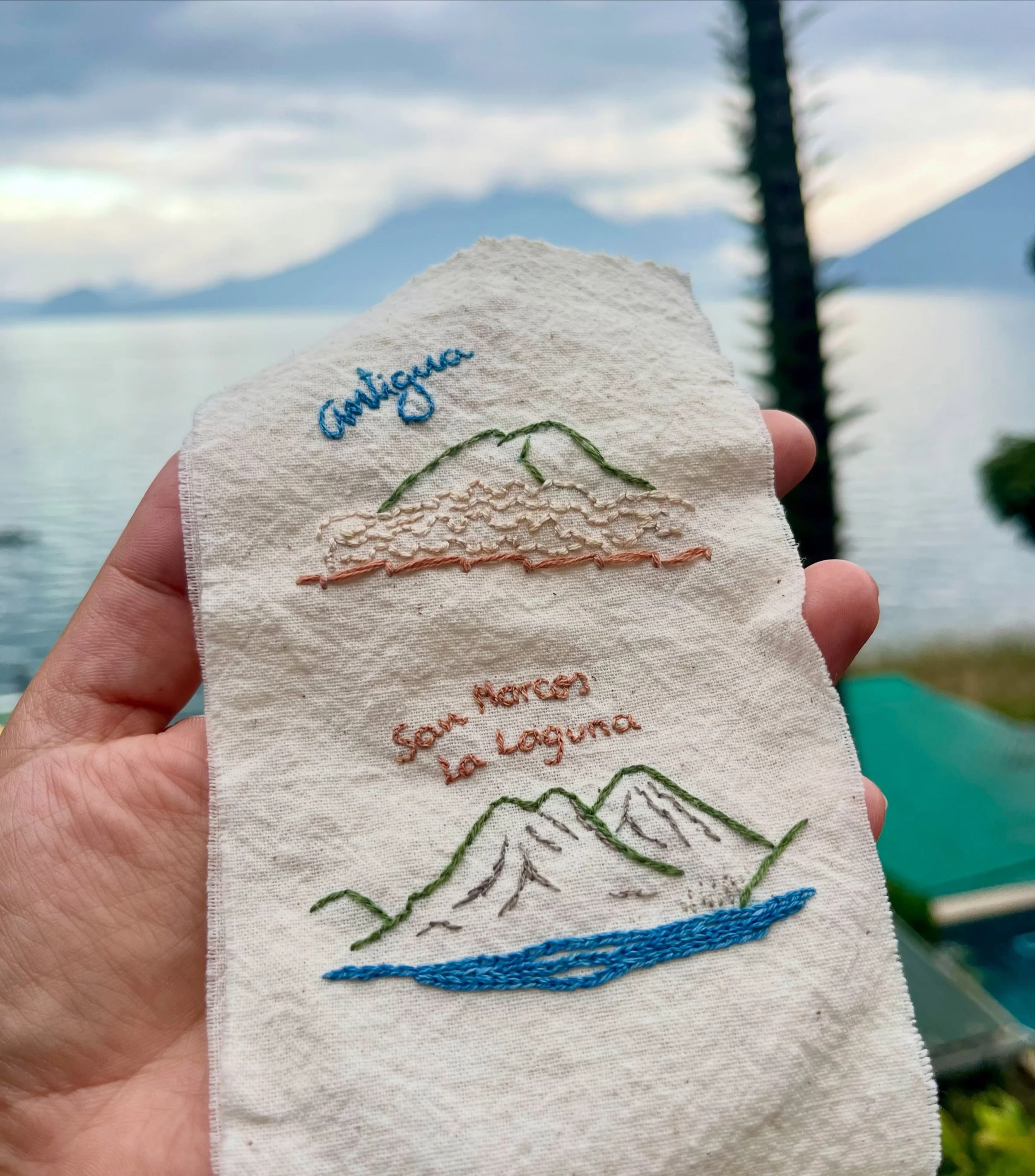 Bordar en Guatemala, los primeros d&iacute;as de retiro textil. Hace muchos a&ntilde;os so&ntilde;aba con este viaje a Guatemala y hoy estar aqu&iacute; es muy m&aacute;gico ✨