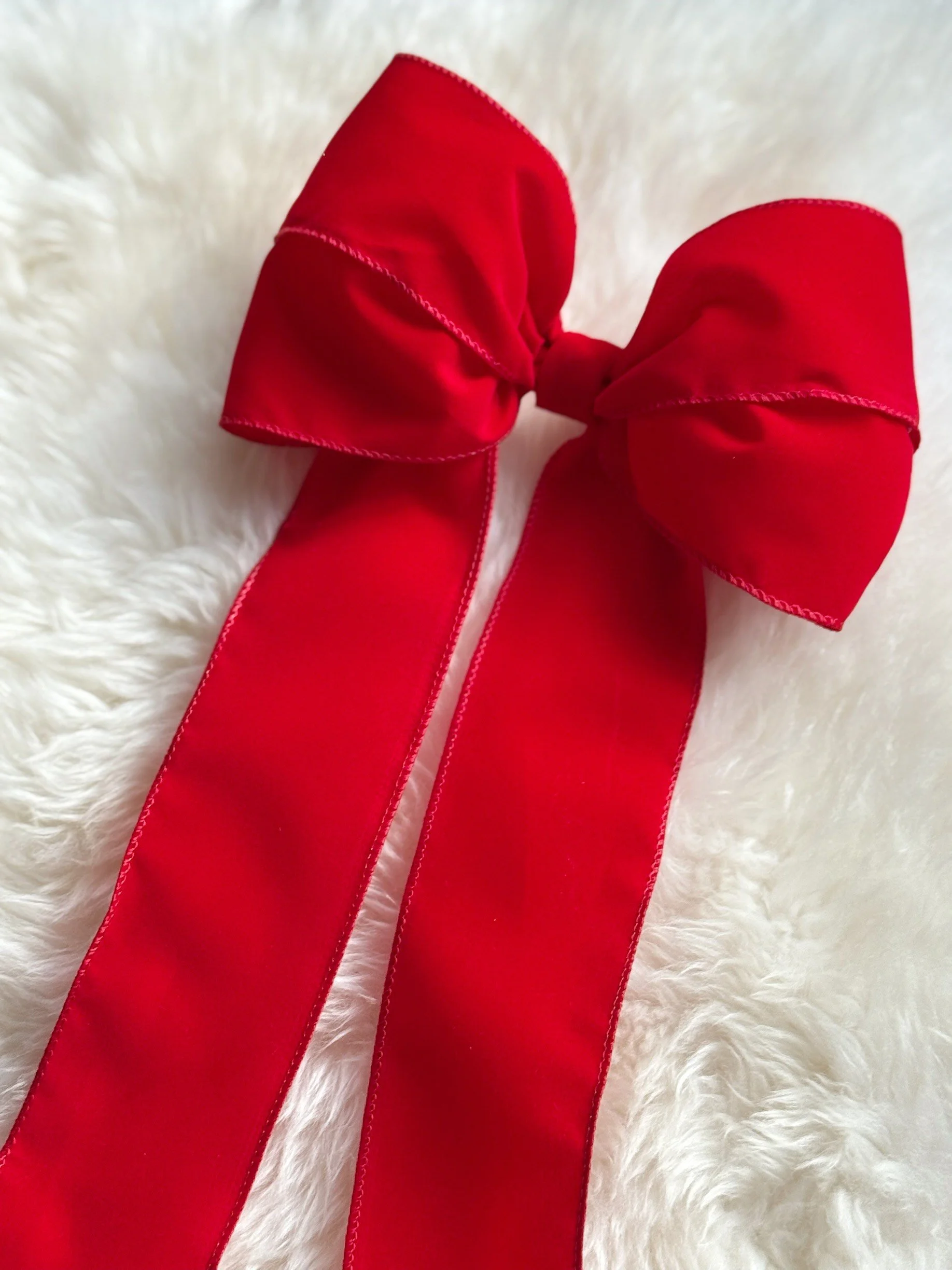 Linky's Bowtique BIG Bow