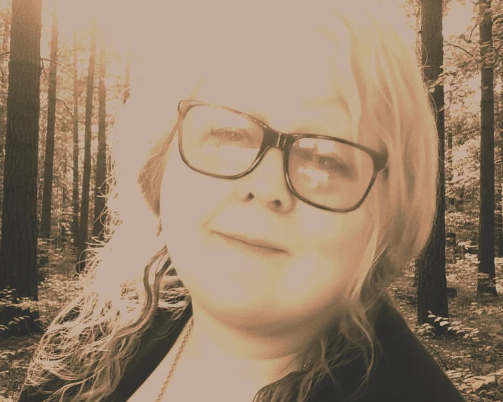 Fiona+face+canva.jpg