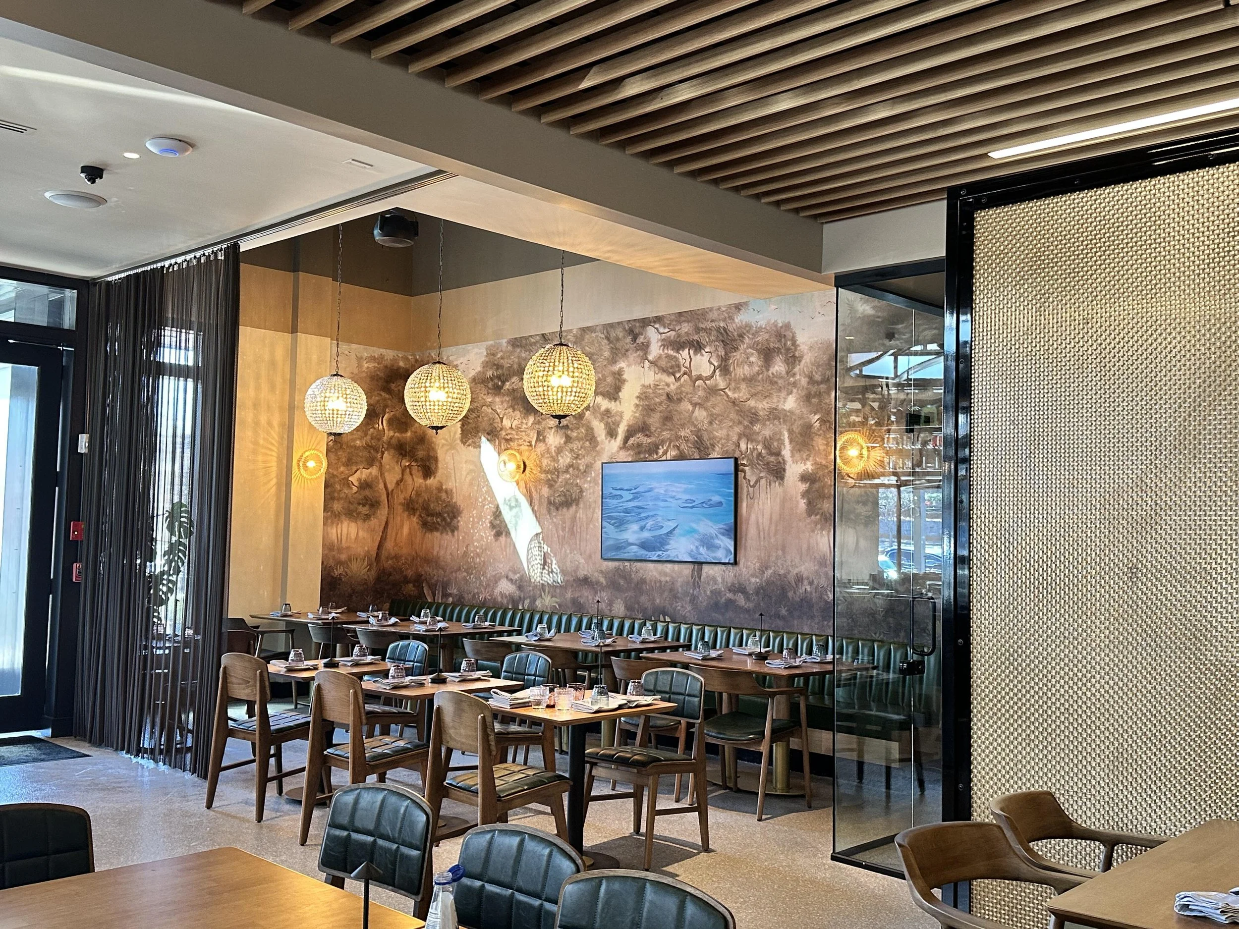 Interior design of restaurant LUGA.