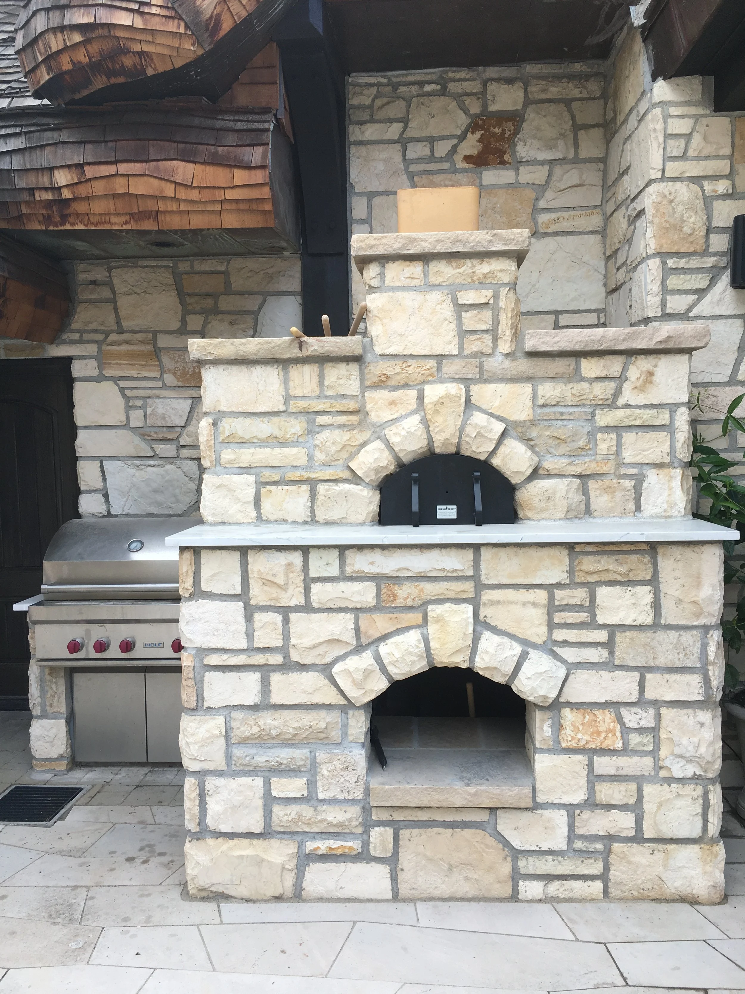 pizza oven.JPG