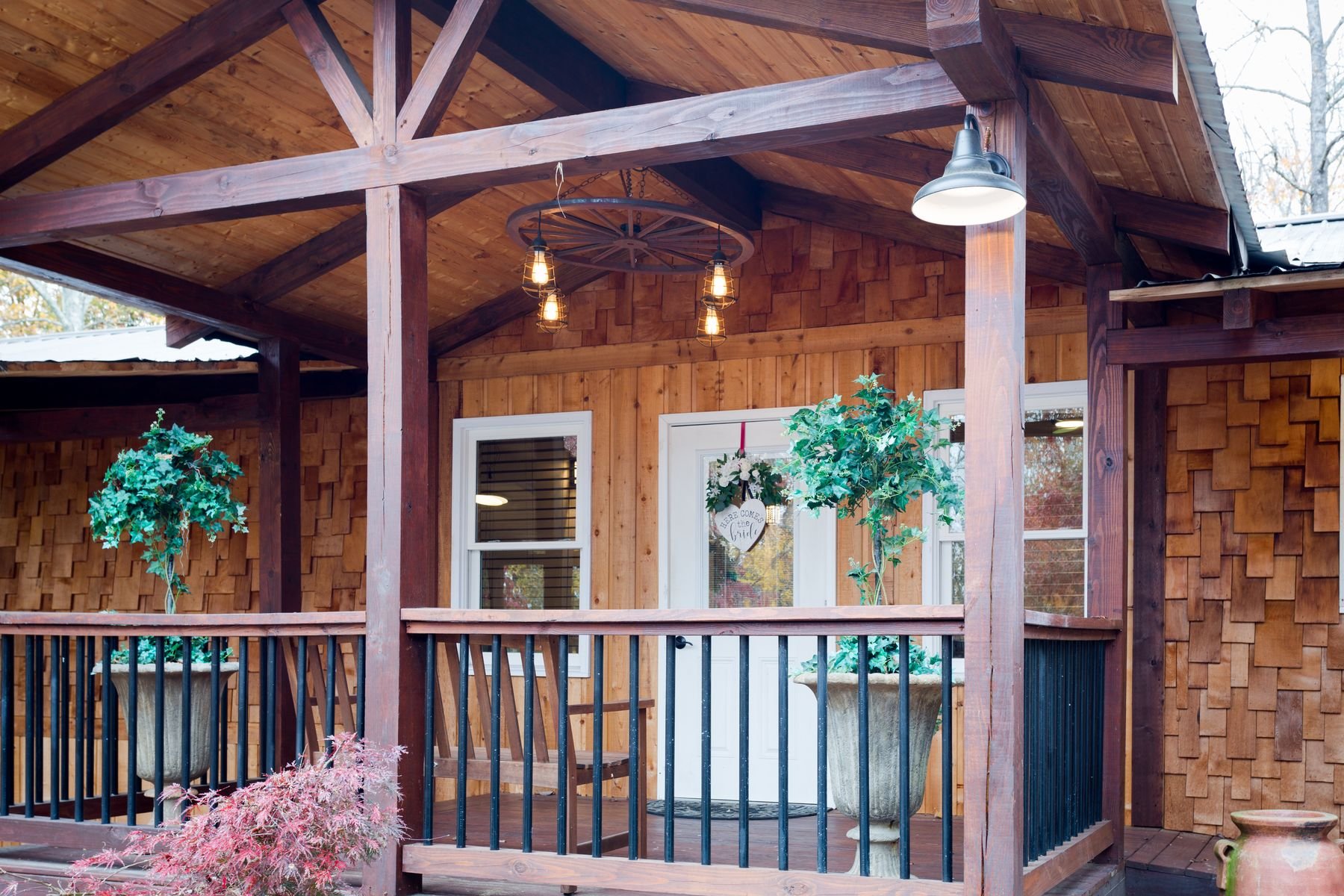 Exterior of Bridal Salon at Forrest Hills Resort