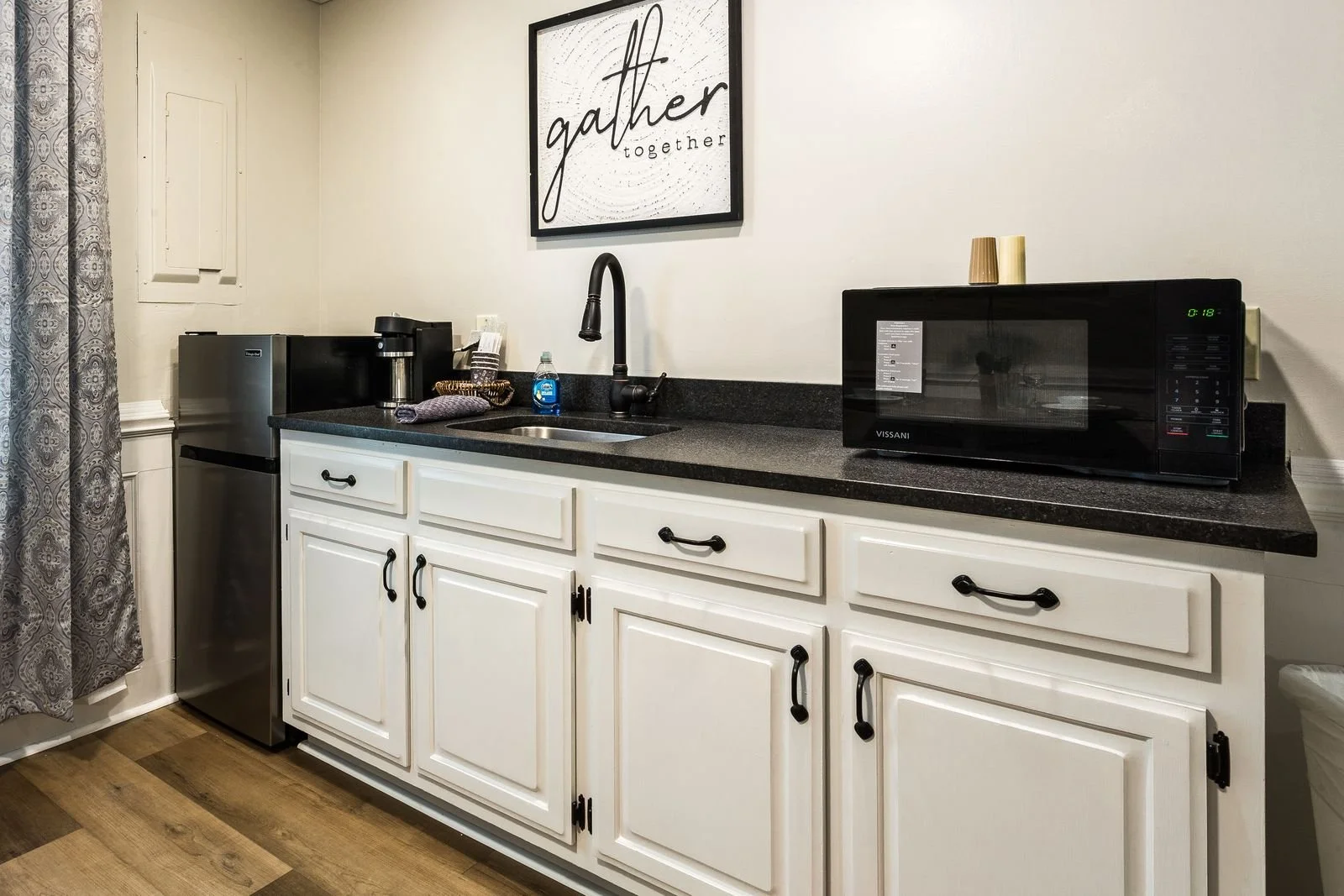 serenity-cabin-kitchenette-north-georgia.jpg