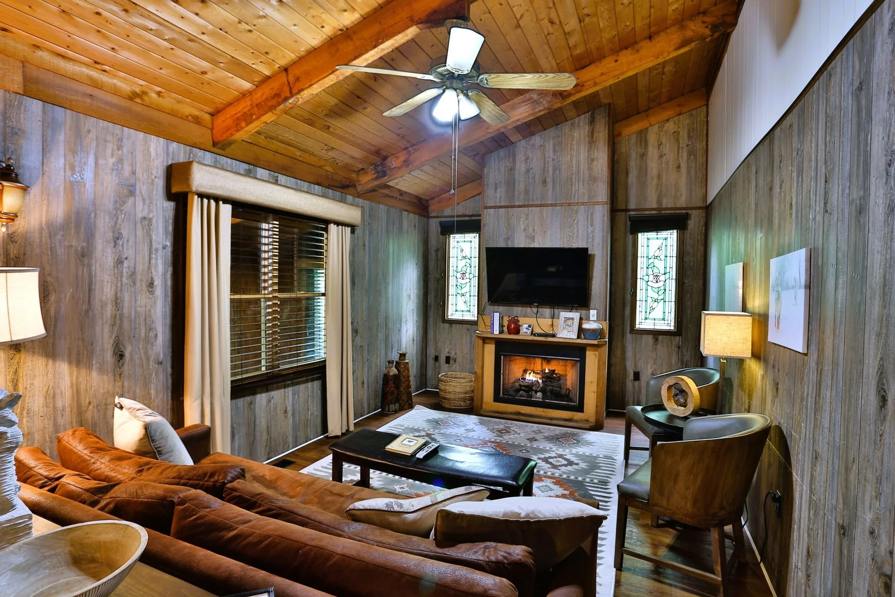 family-cabin-living-room-fireplace-forrest-hills.JPG