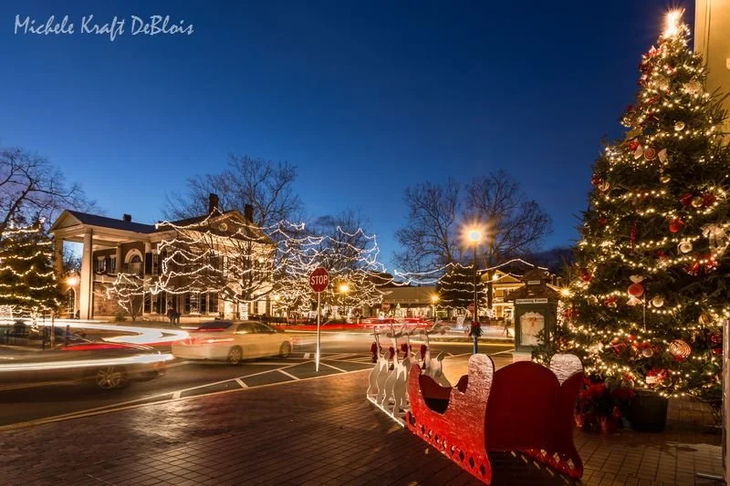 The Dahlonega Square lit up for Christmas
