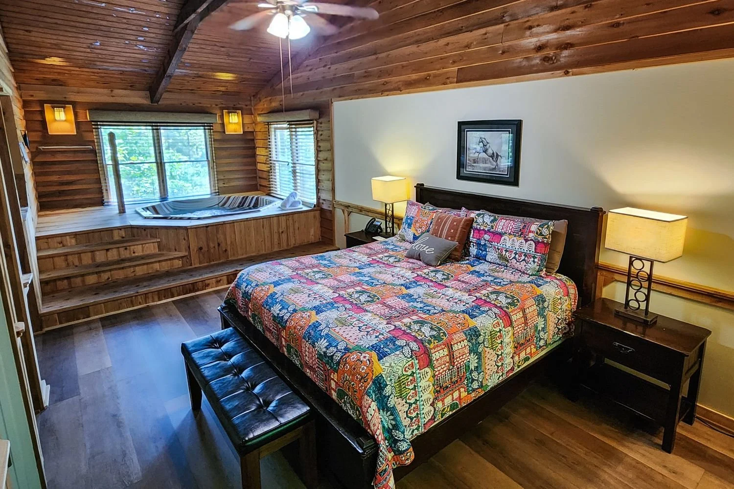 deluxe-cabin-king-bedroom-jetted-tub-dahlonega.jpg