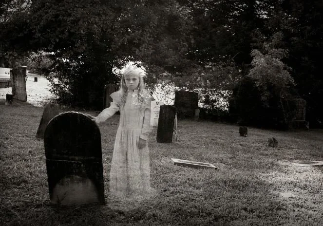 Ghost in cemetary for Dahlonega Ghost tours