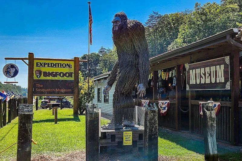 Entrance to Expedition Bigfoot Museum