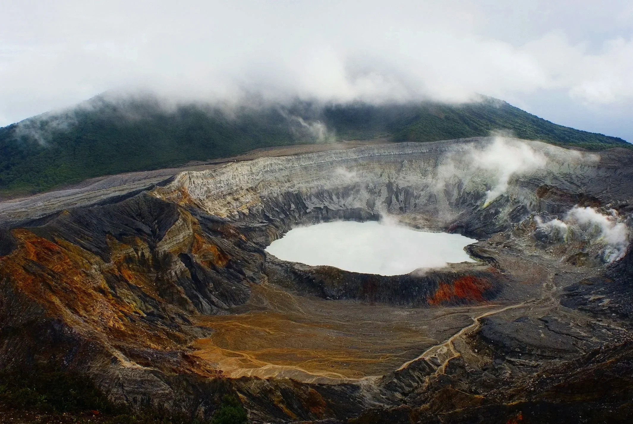 "Clouds and Sulfur Vapors", San Isidro, Alajuela