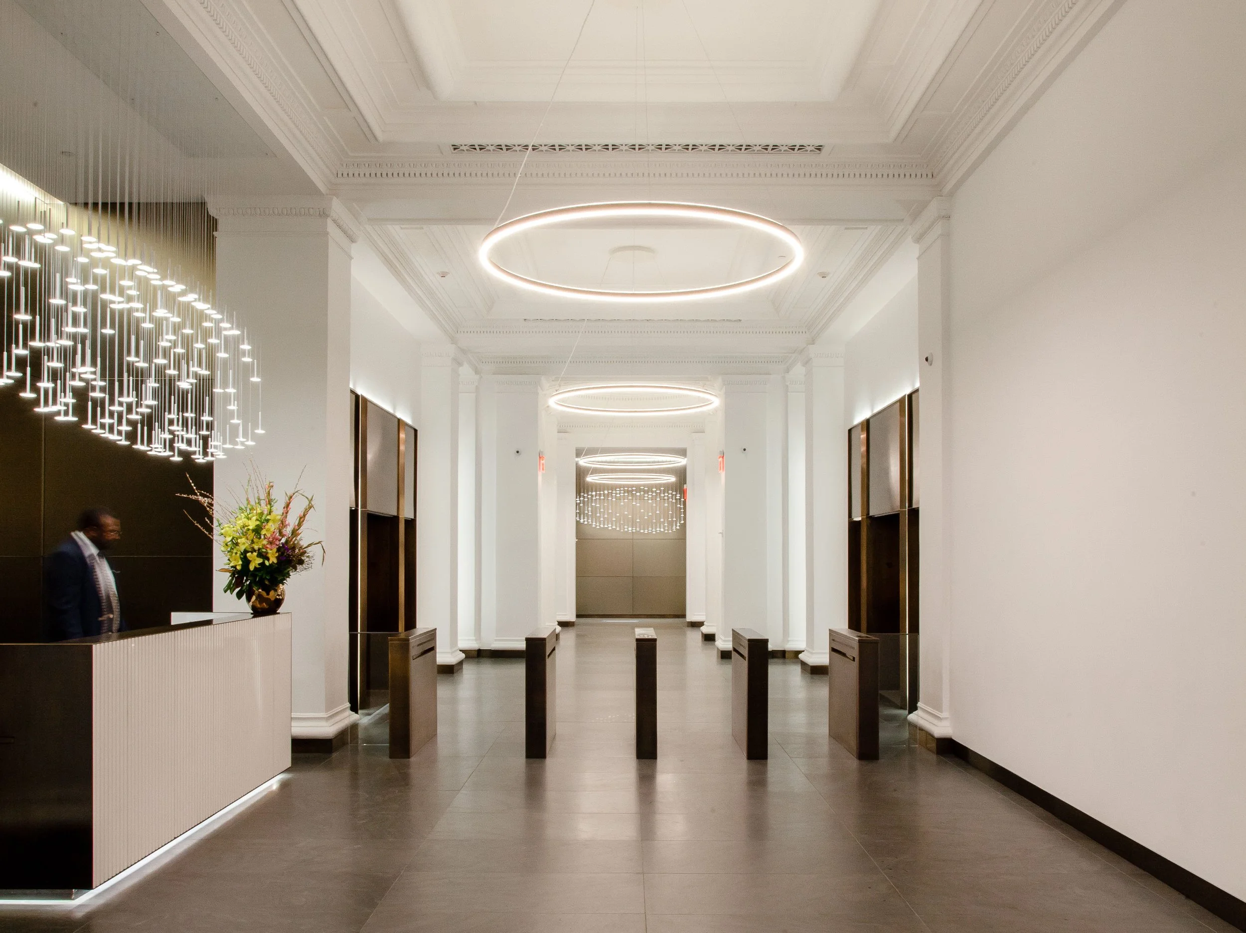 225 Park Ave So_01.jpg