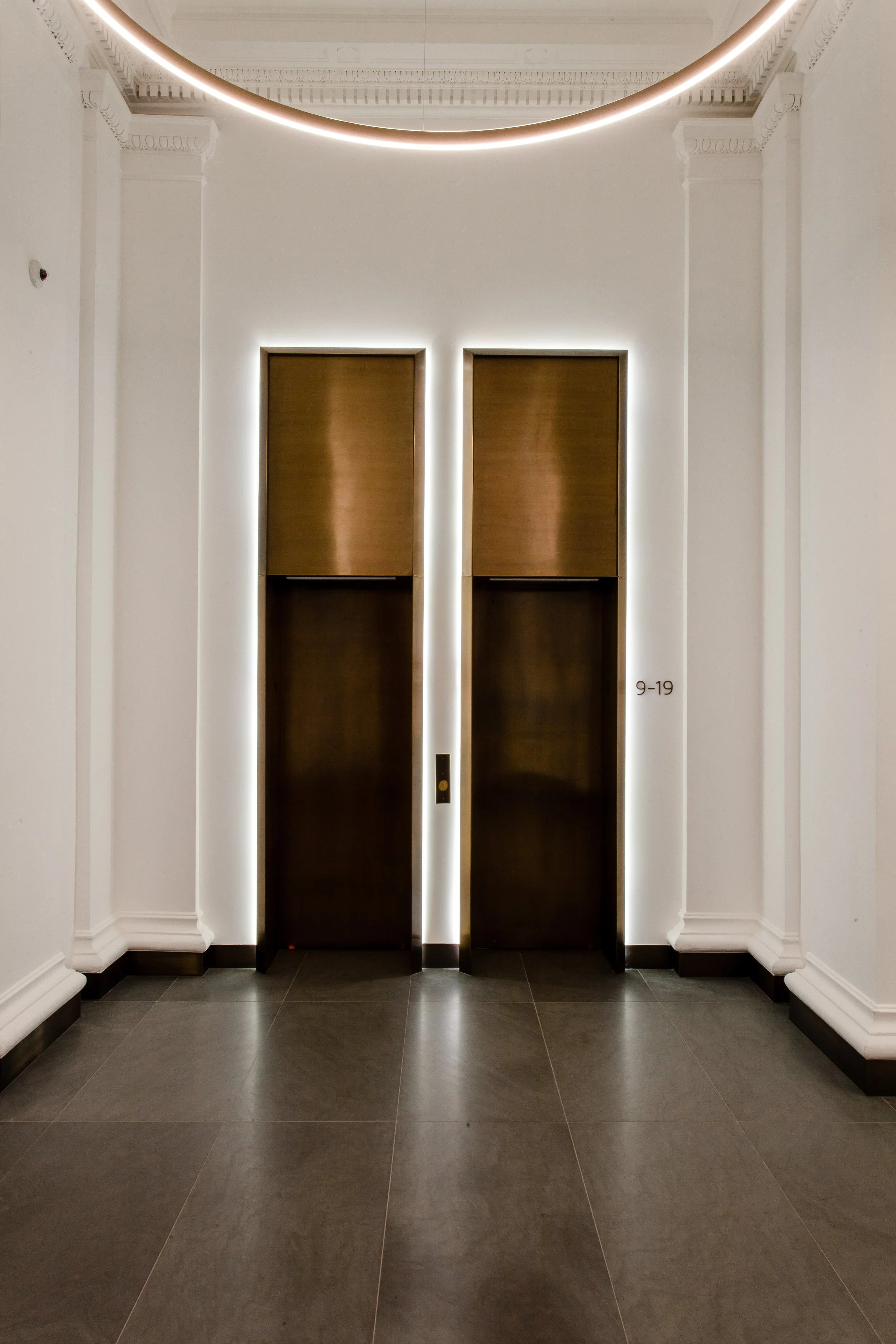 225 Park Ave So_02.jpg