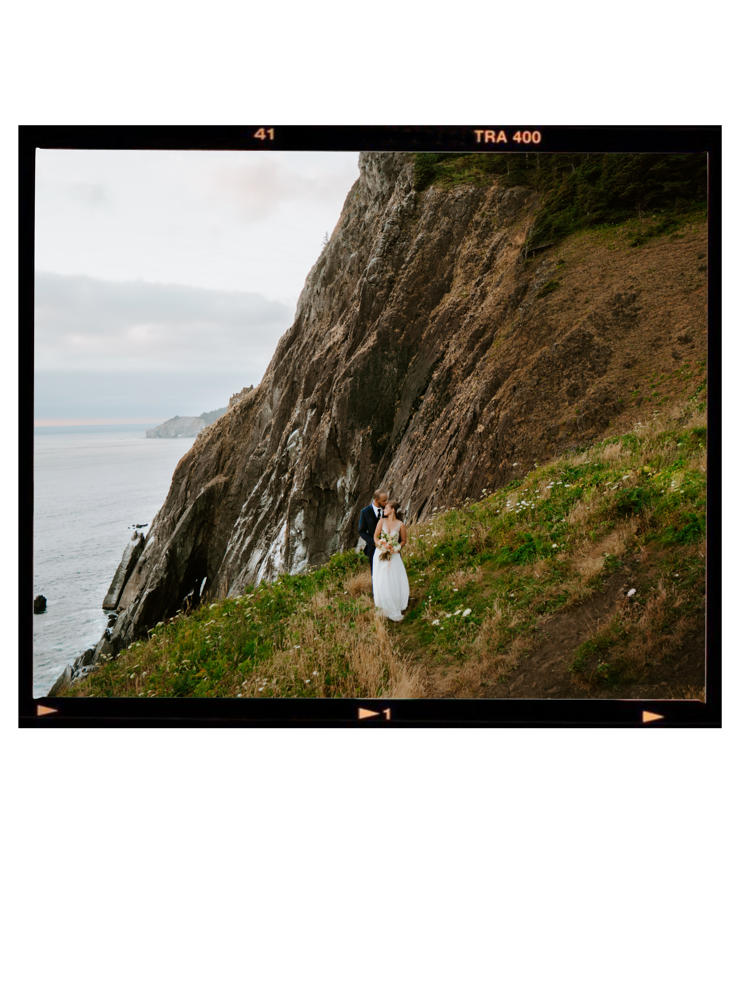 oregon-elopement-photography15.png