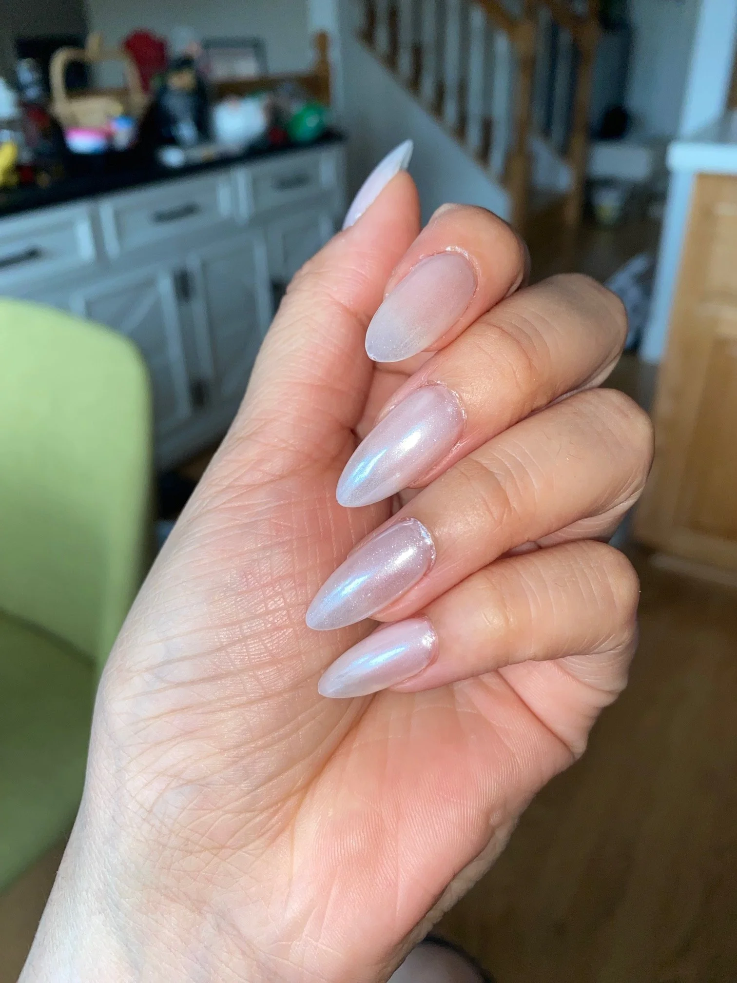 Simple Art: single color with chrome