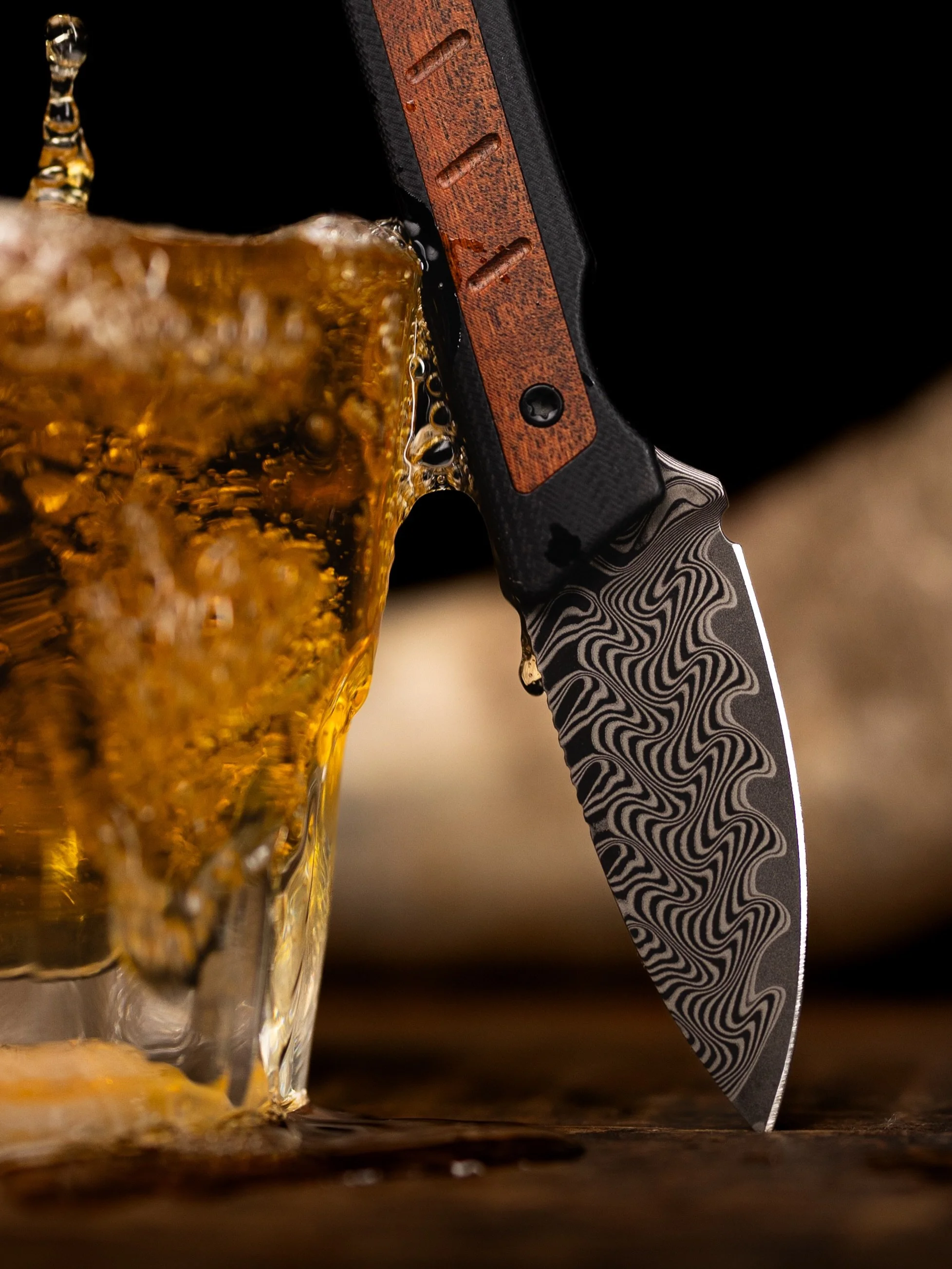 Reposting these because they&rsquo;re still some of my favorite shots that I&rsquo;ve ever taken.

@kizerknivesofficial 

#edc #everydaycarry #edcknife #kizerknives #edclife