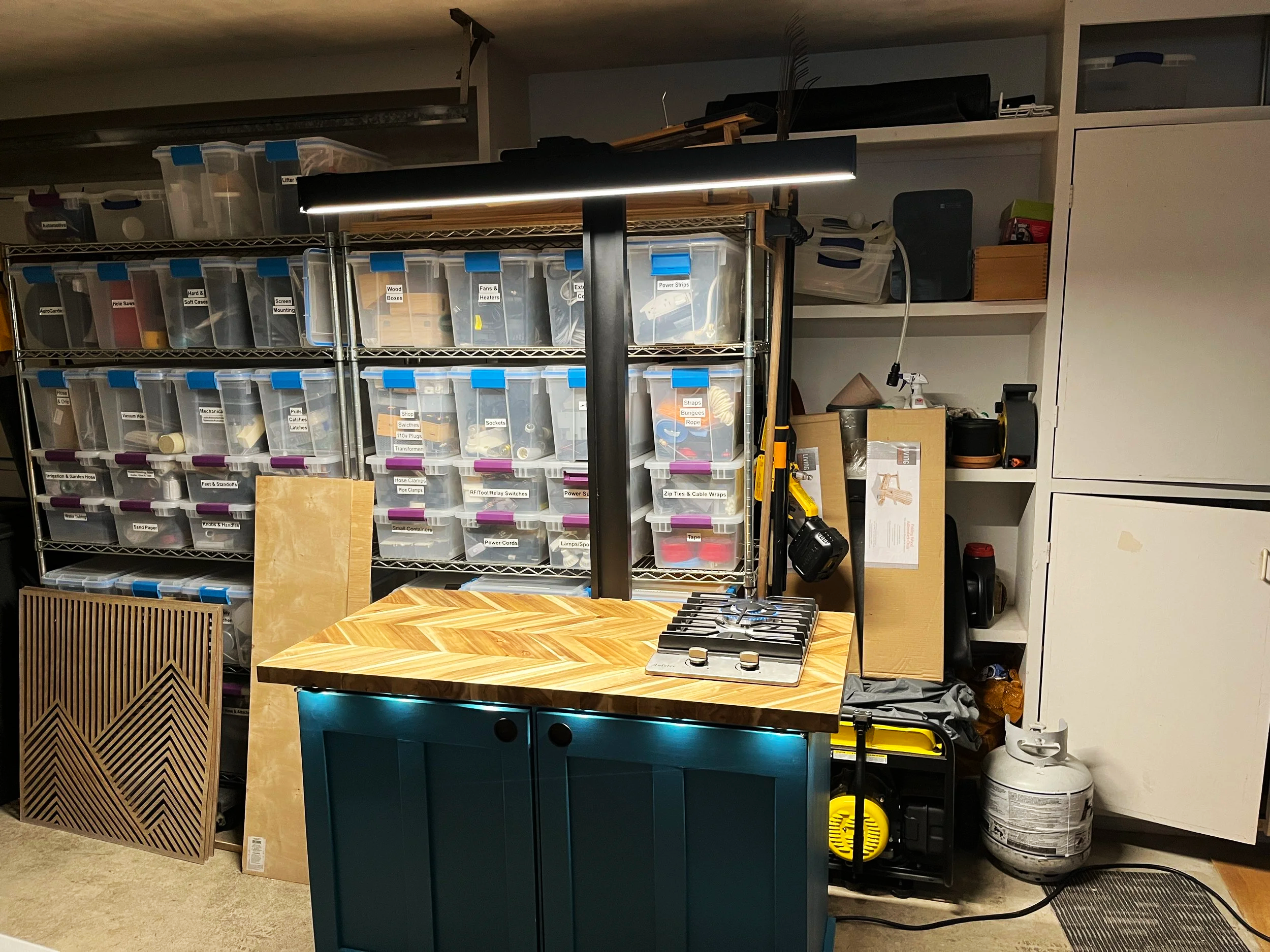 Modular outdoor kitchen